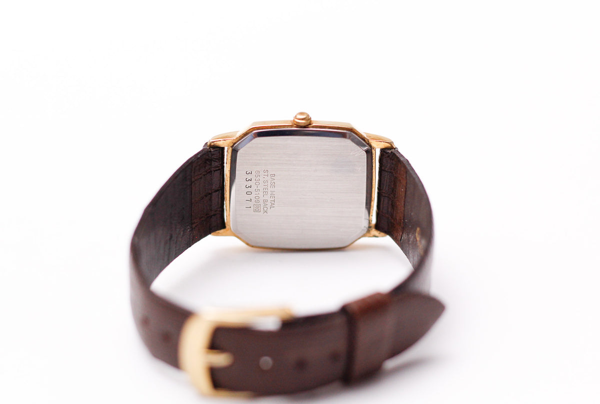 1983 Seiko Quartz Straight Grain Golden Dial Tank Men's Wrist Watch