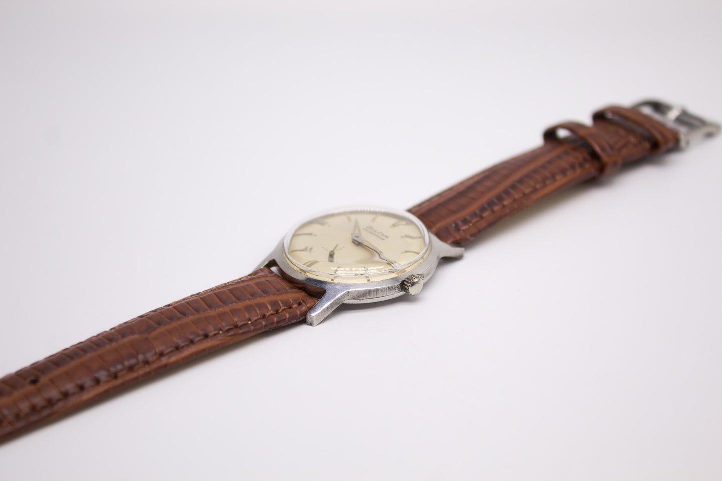 1960s Bulova Aged Cream Dial Men's Mechanical Wrist-Watch