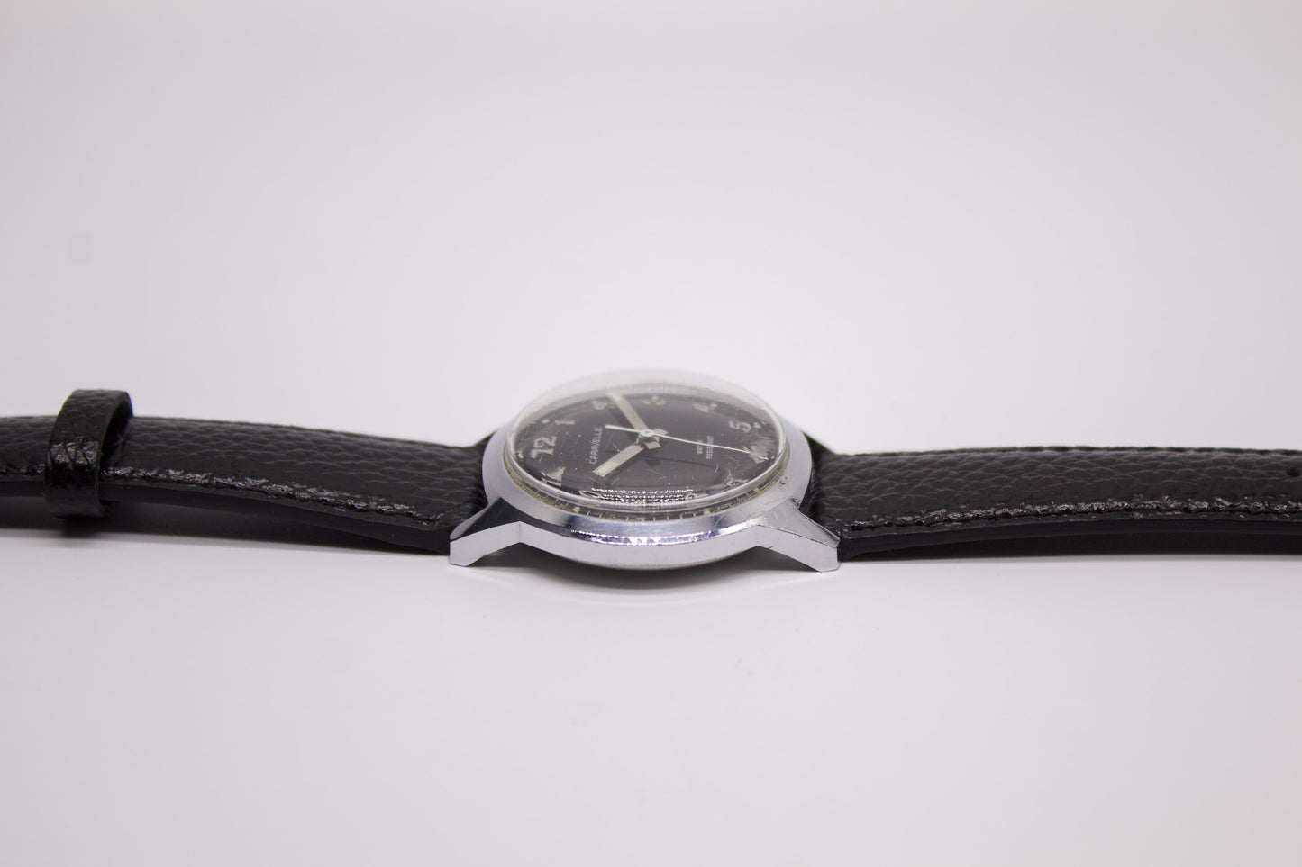 1960s Bulova Caravelle Inky Black Dial Men's Mechanical Wrist-Watch