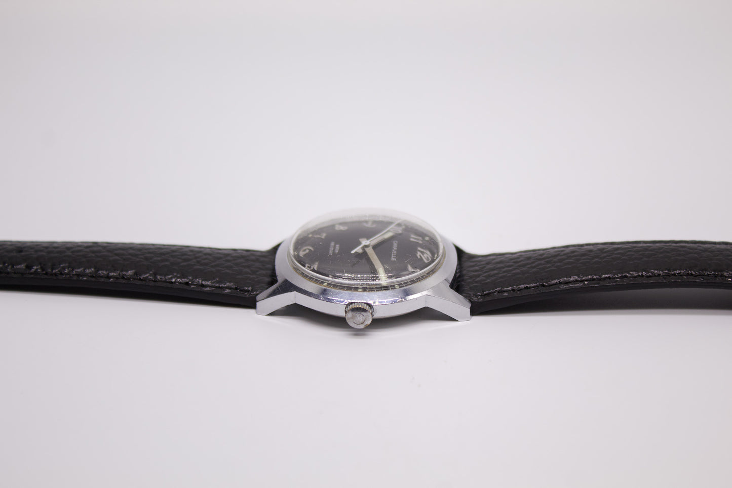 1960s Bulova Caravelle Inky Black Dial Men's Mechanical Wrist-Watch
