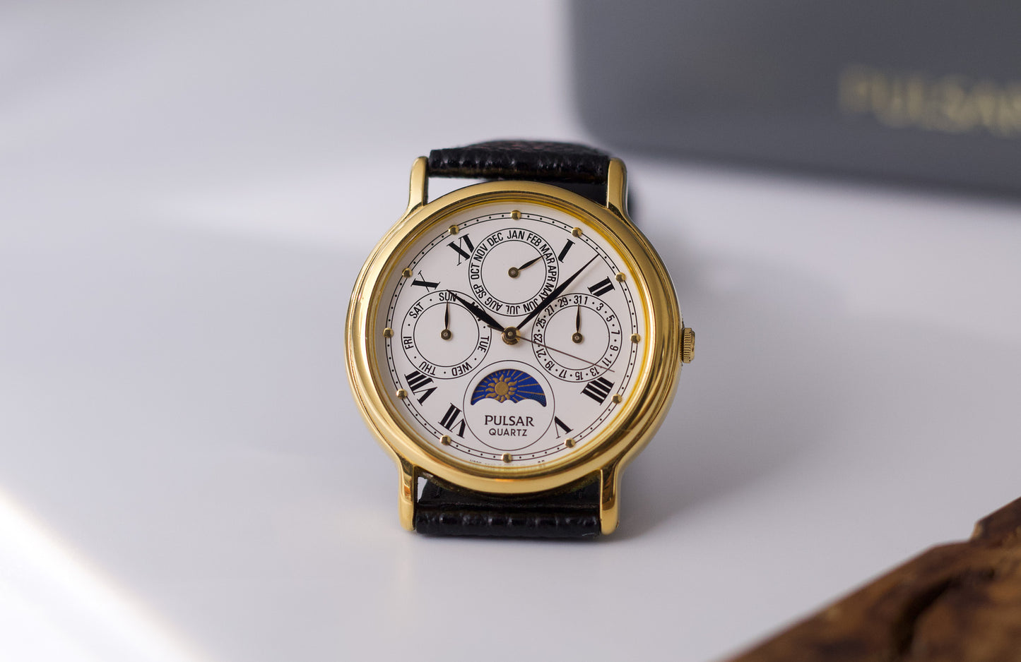 1999 Pulsar Quartz Moonphase Roman Dial Men's Wrist-Watch W/Box & Papers