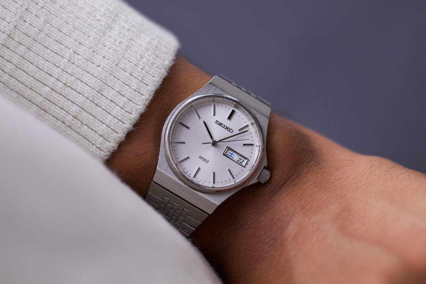 1995 Seiko Spirit Silver Textured Men's Sports Wrist-Watch