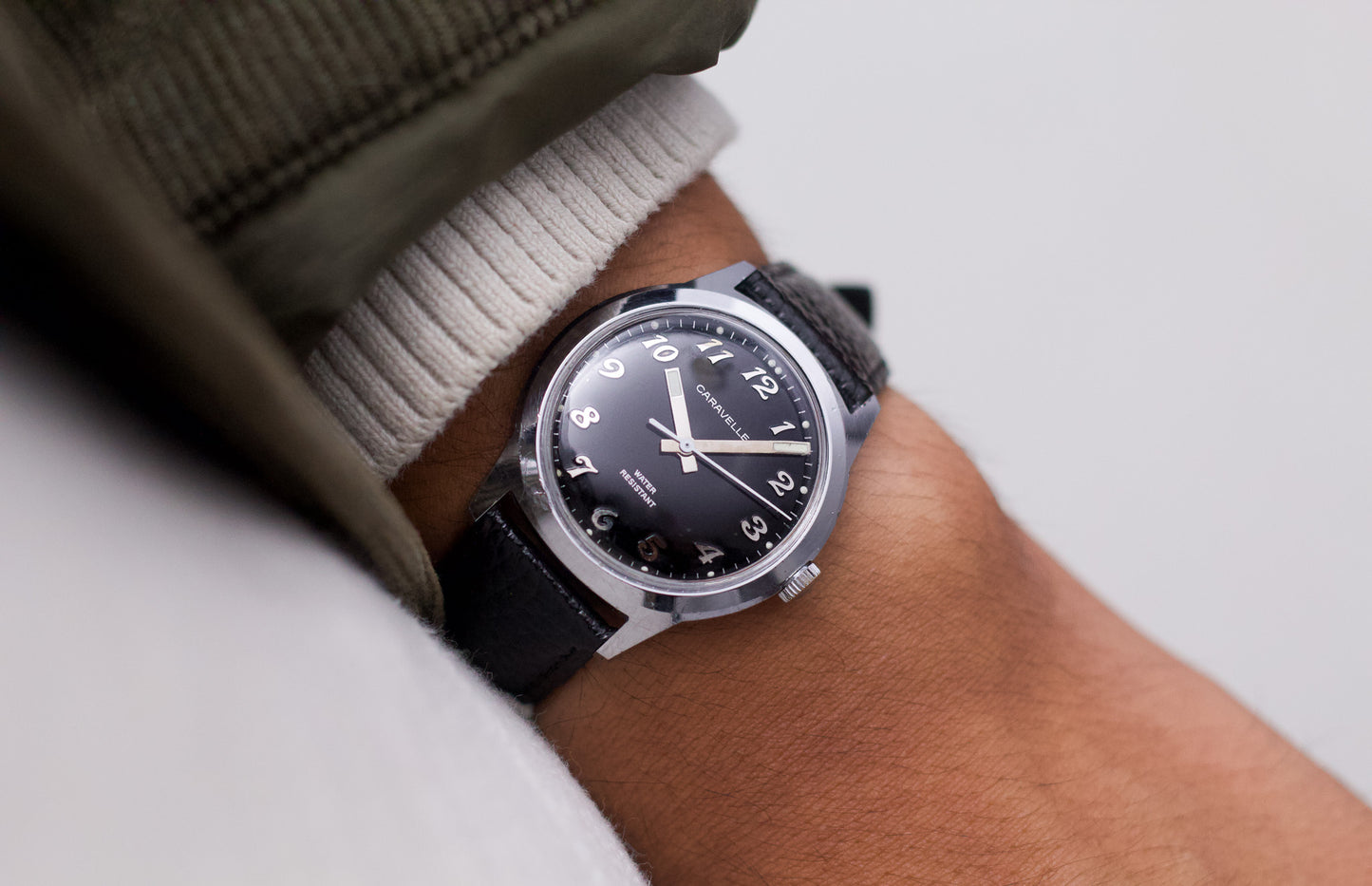 1960s Bulova Caravelle Inky Black Dial Men's Mechanical Wrist-Watch