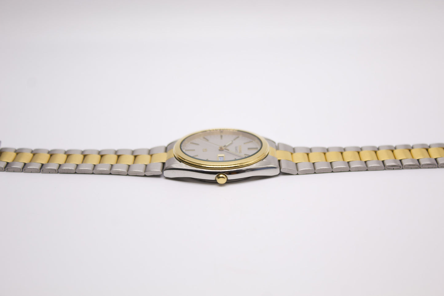 1990 Seiko SQ Two Tone Gray Dial Men's Wrist-Watch