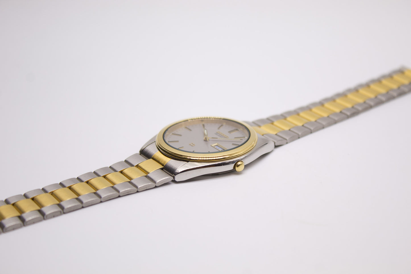 1990 Seiko SQ Two Tone Gray Dial Men's Wrist-Watch