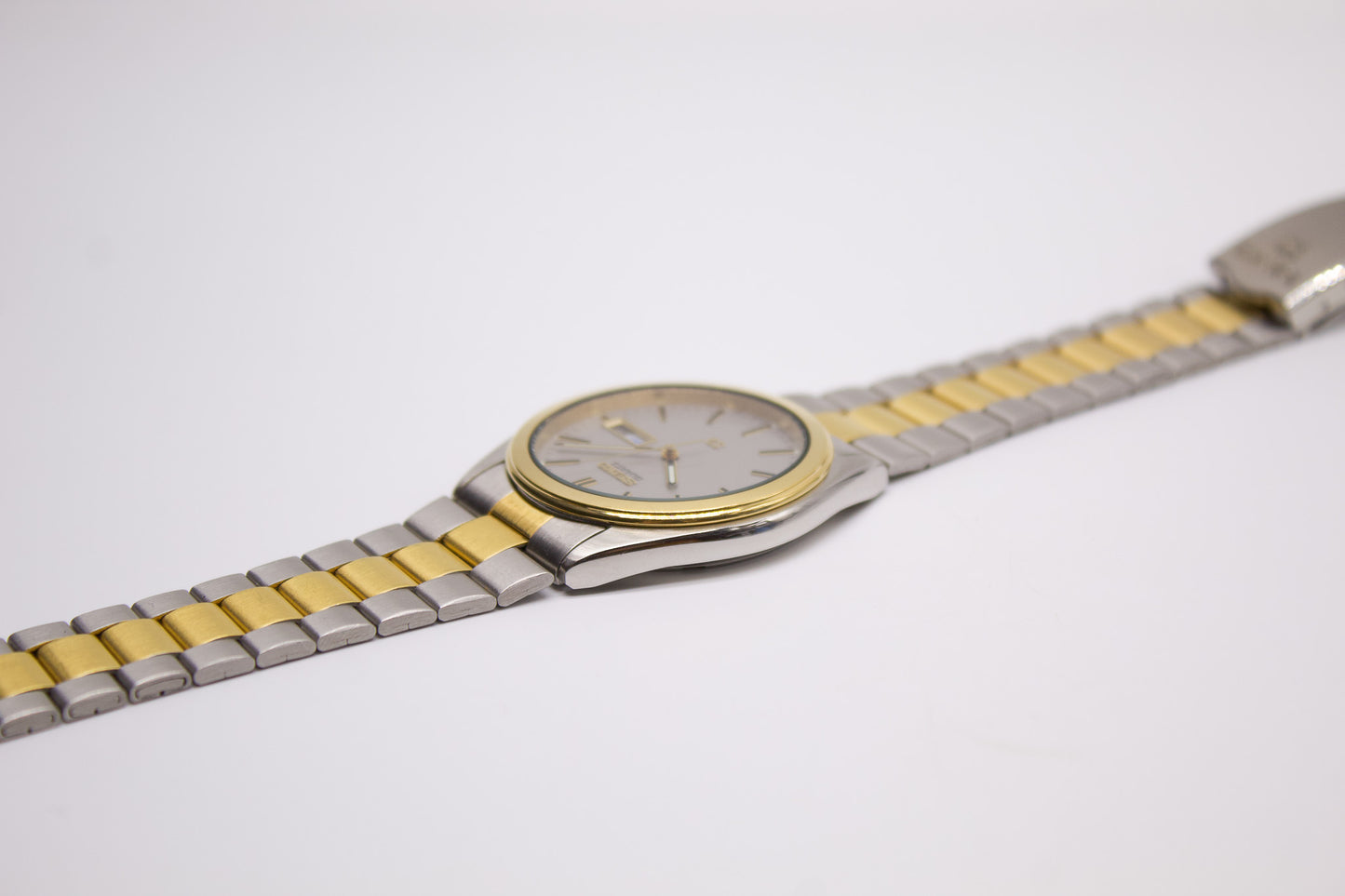 1990 Seiko SQ Two Tone Gray Dial Men's Wrist-Watch
