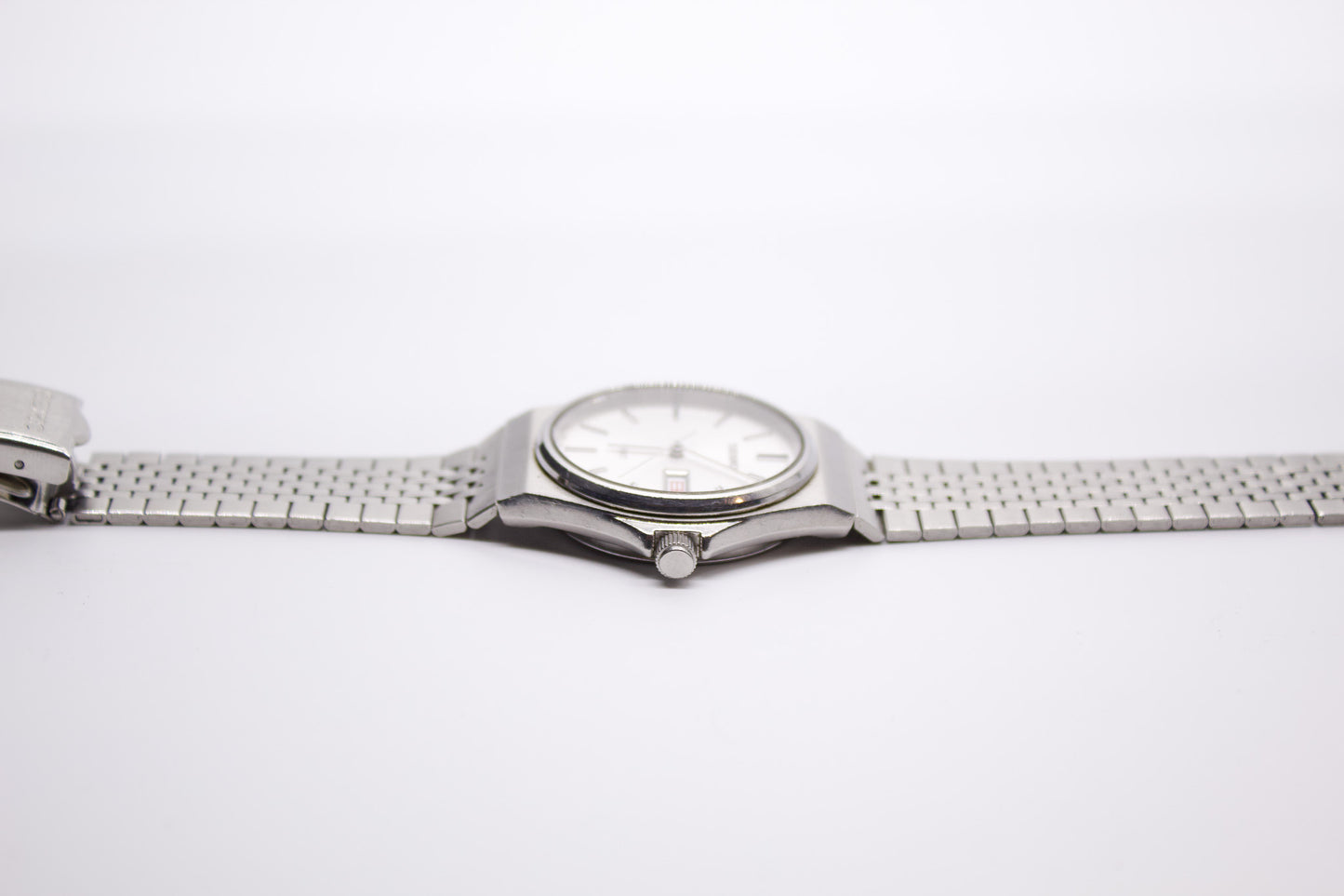 1995 Seiko Spirit Silver Textured Men's Sports Wrist-Watch