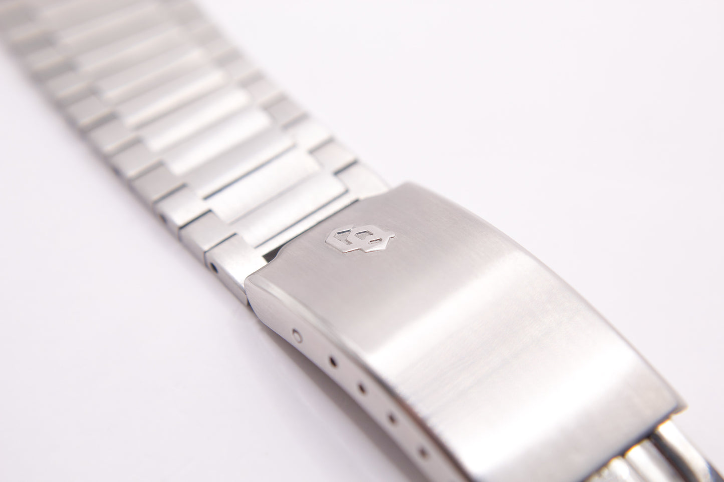 1970s Citizen Crystron Soft White Dial Men's Wrist-Watch
