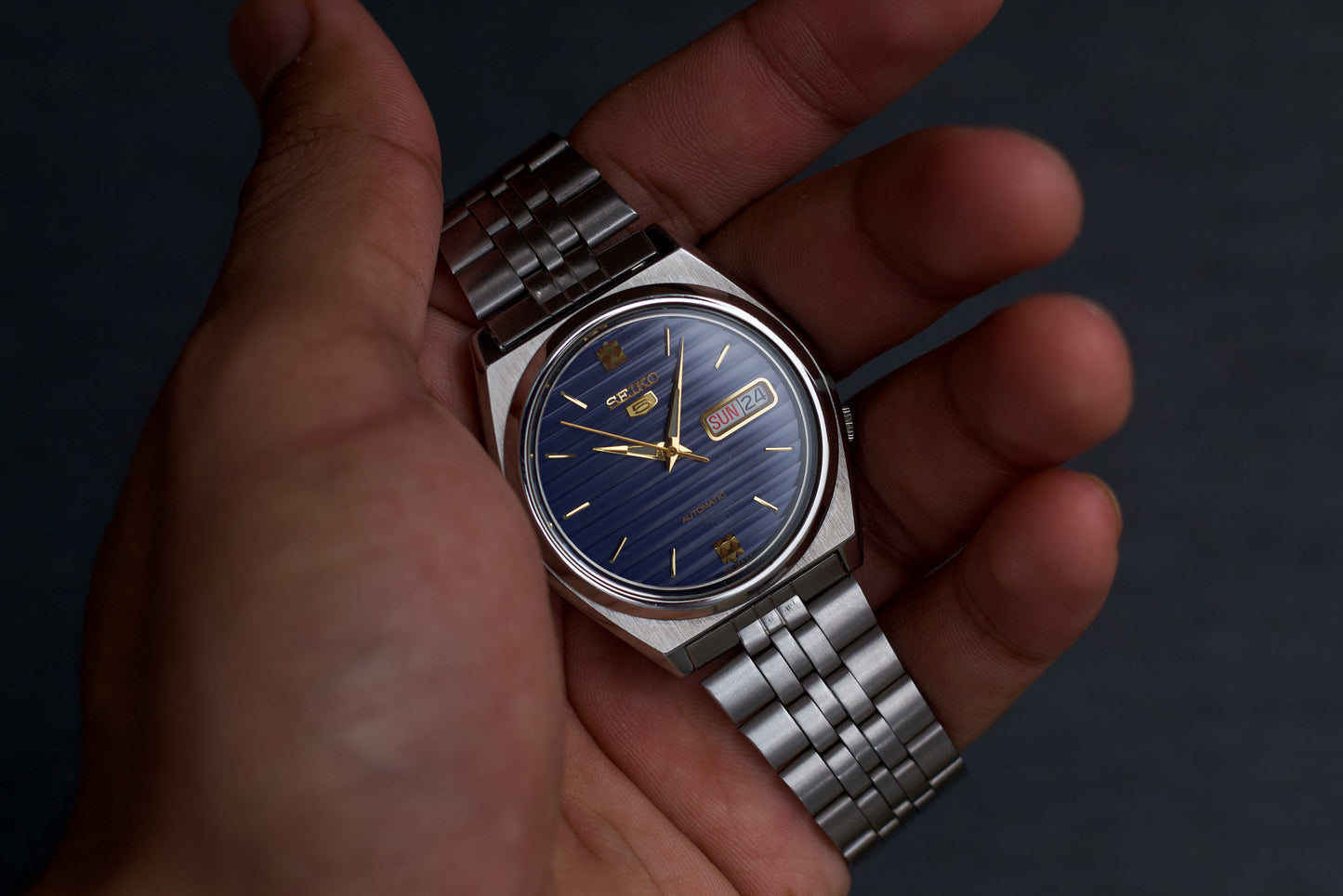 1998 Seiko 5 Navy Blue Linear Dial Men's Wrist-Watch