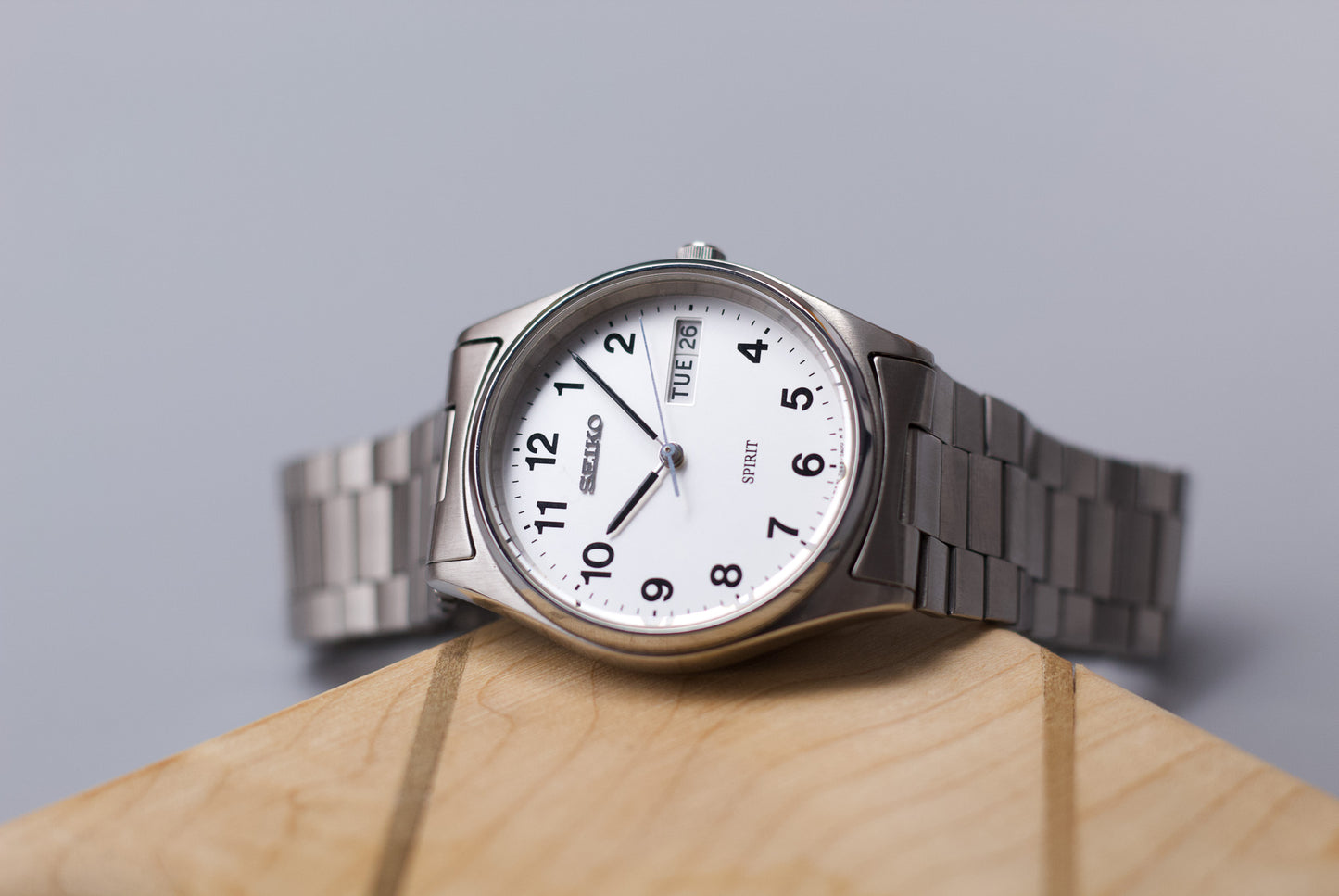 1995 Seiko Spirit Silver Quartz Men's Wrist-Watch