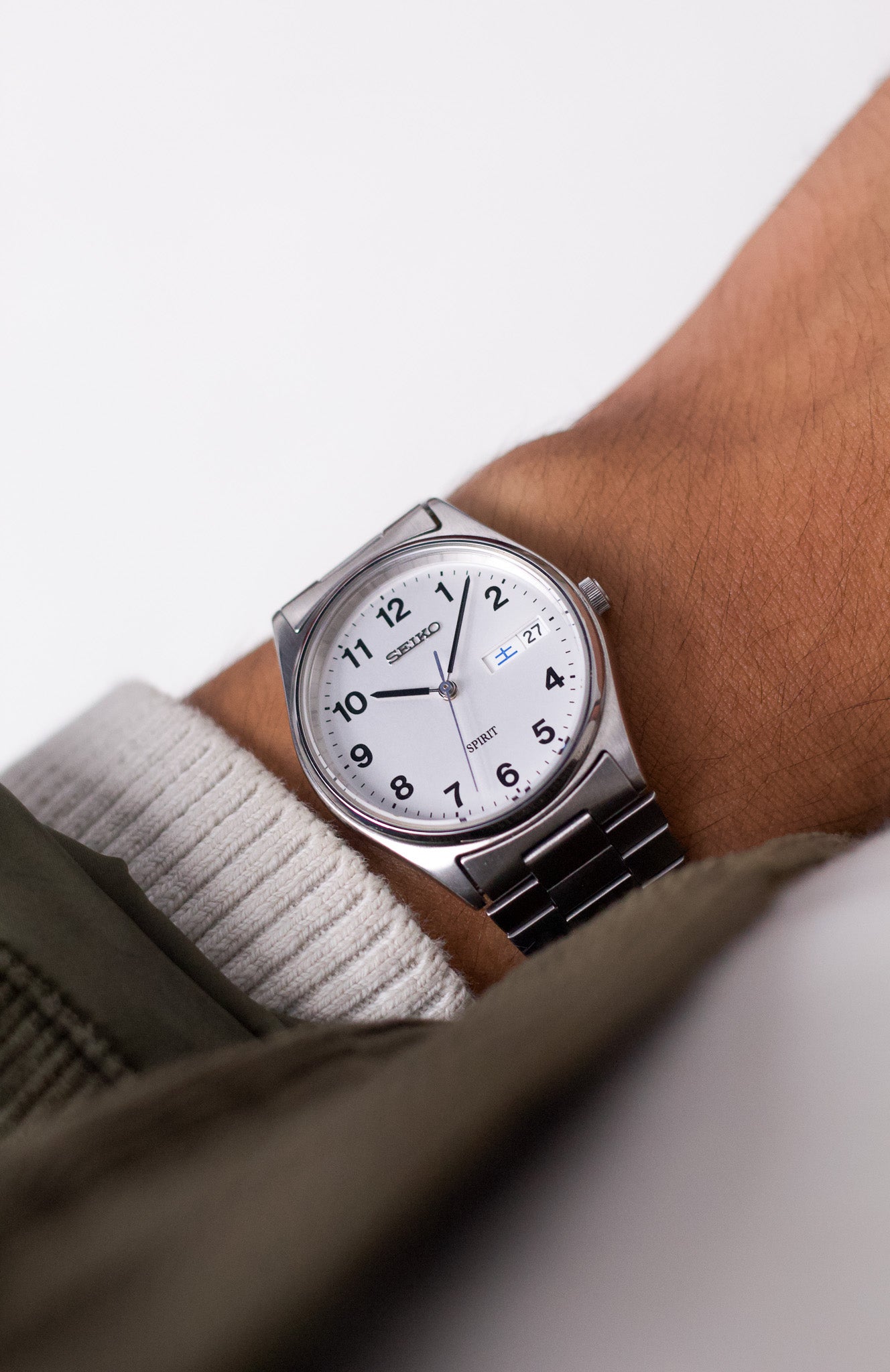 1995 Seiko Spirit Silver Quartz Men's Wrist-Watch