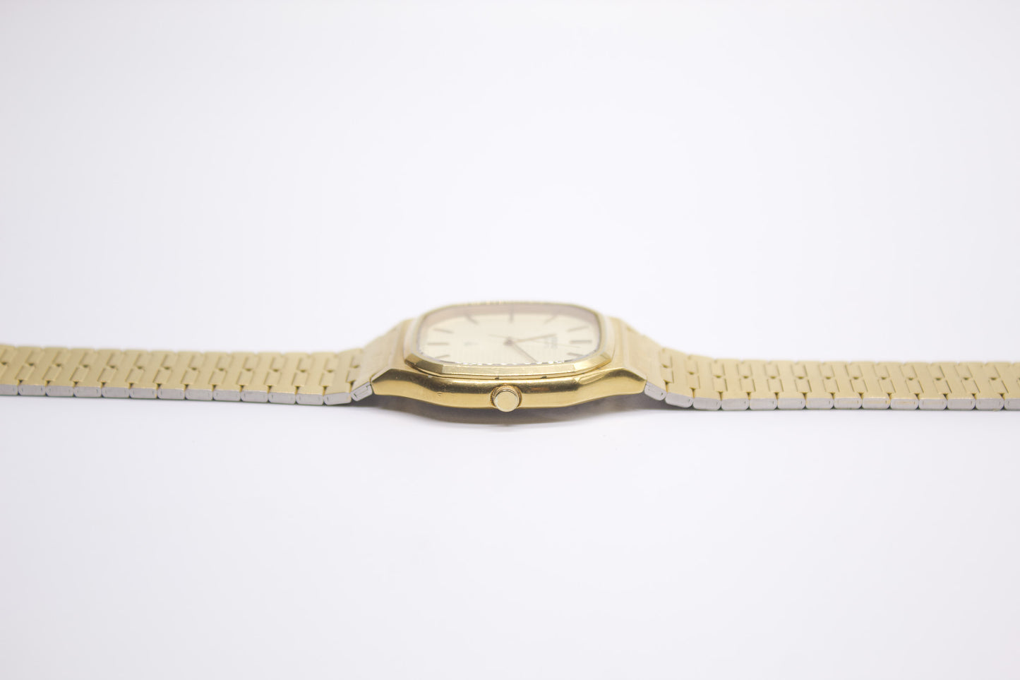 1980 Seiko Quartz Champagne Dial Gold Toned Men's Wrist-Watch