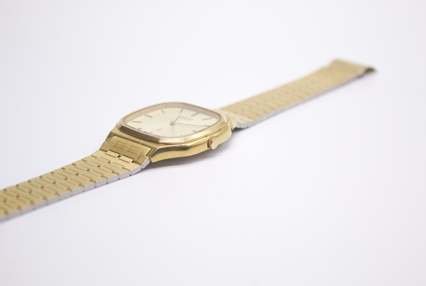 1980 Seiko Quartz Champagne Dial Gold Toned Men's Wrist-Watch