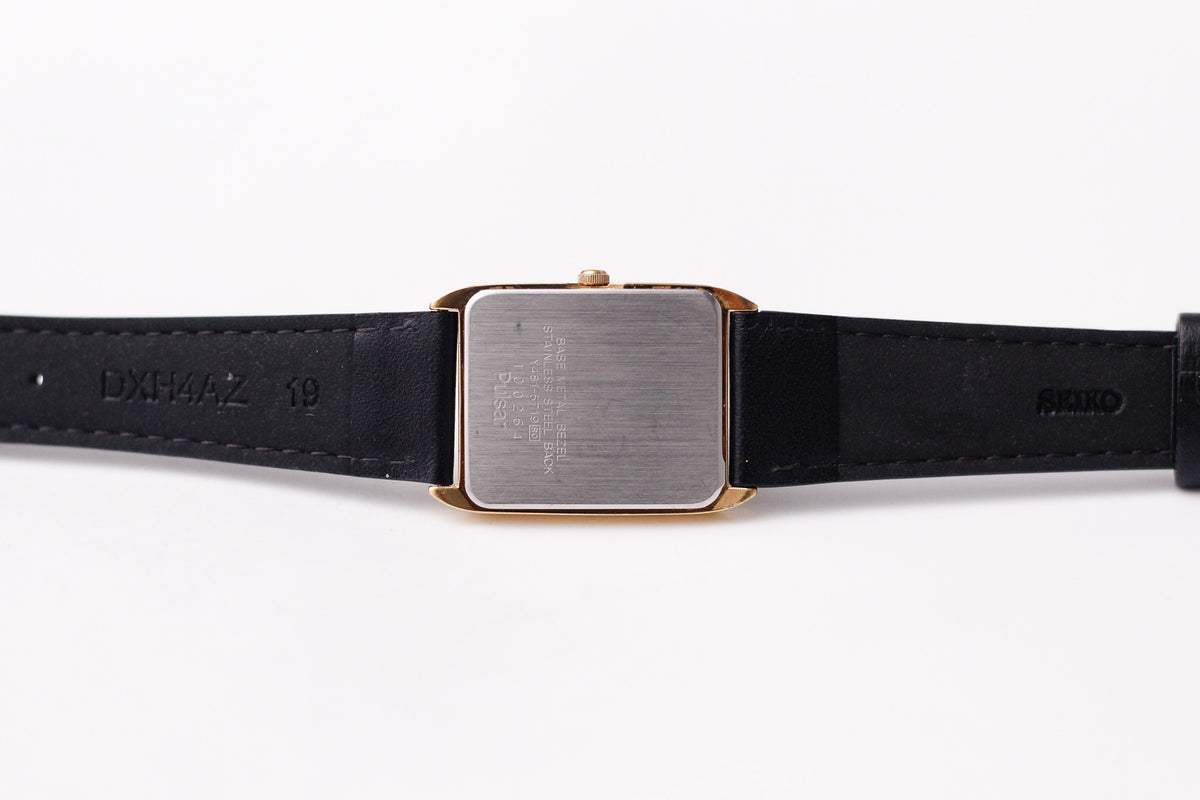 1991 Pulsar Quartz Gray Straight Grain Dial Tank Men's Wrist-Watch