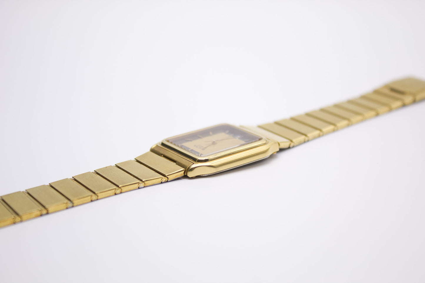 1980s Bulova 'Baby Santos' Golden-Gray Dial Men's Wrist-Watch
