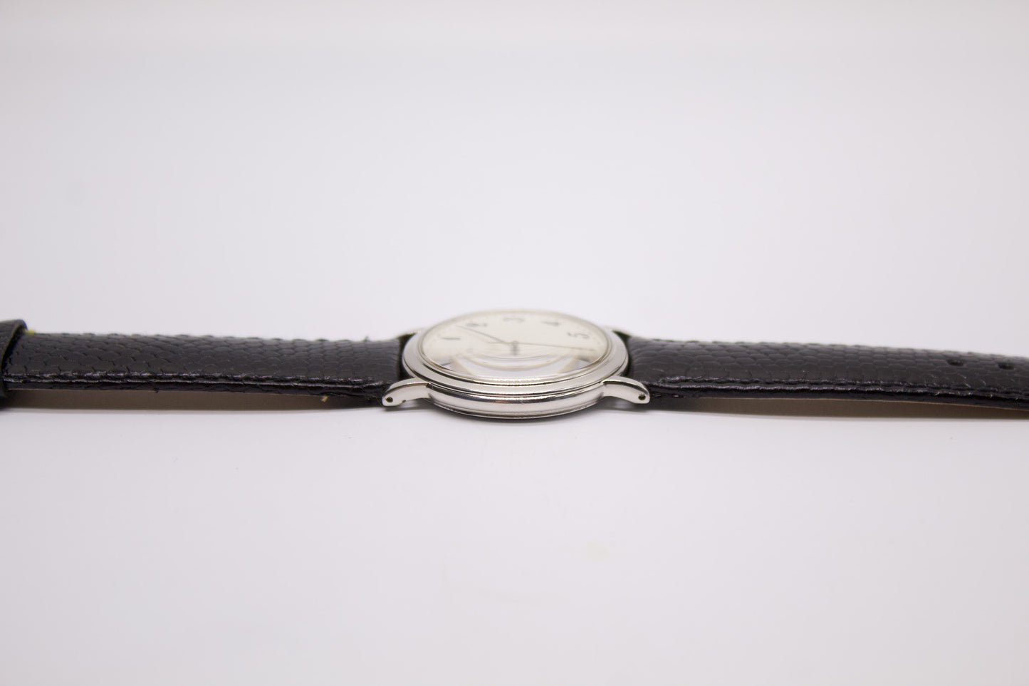 1981 Seiko Dolce Quartz Textured Silver Dial Men's Wrist-Watch