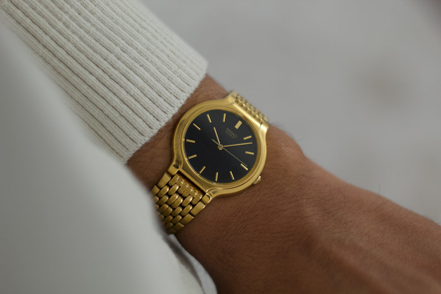 1990 Seiko Gold Toned Beads of Rice Jet Black Dial Men's Wrist-Watch W/Box