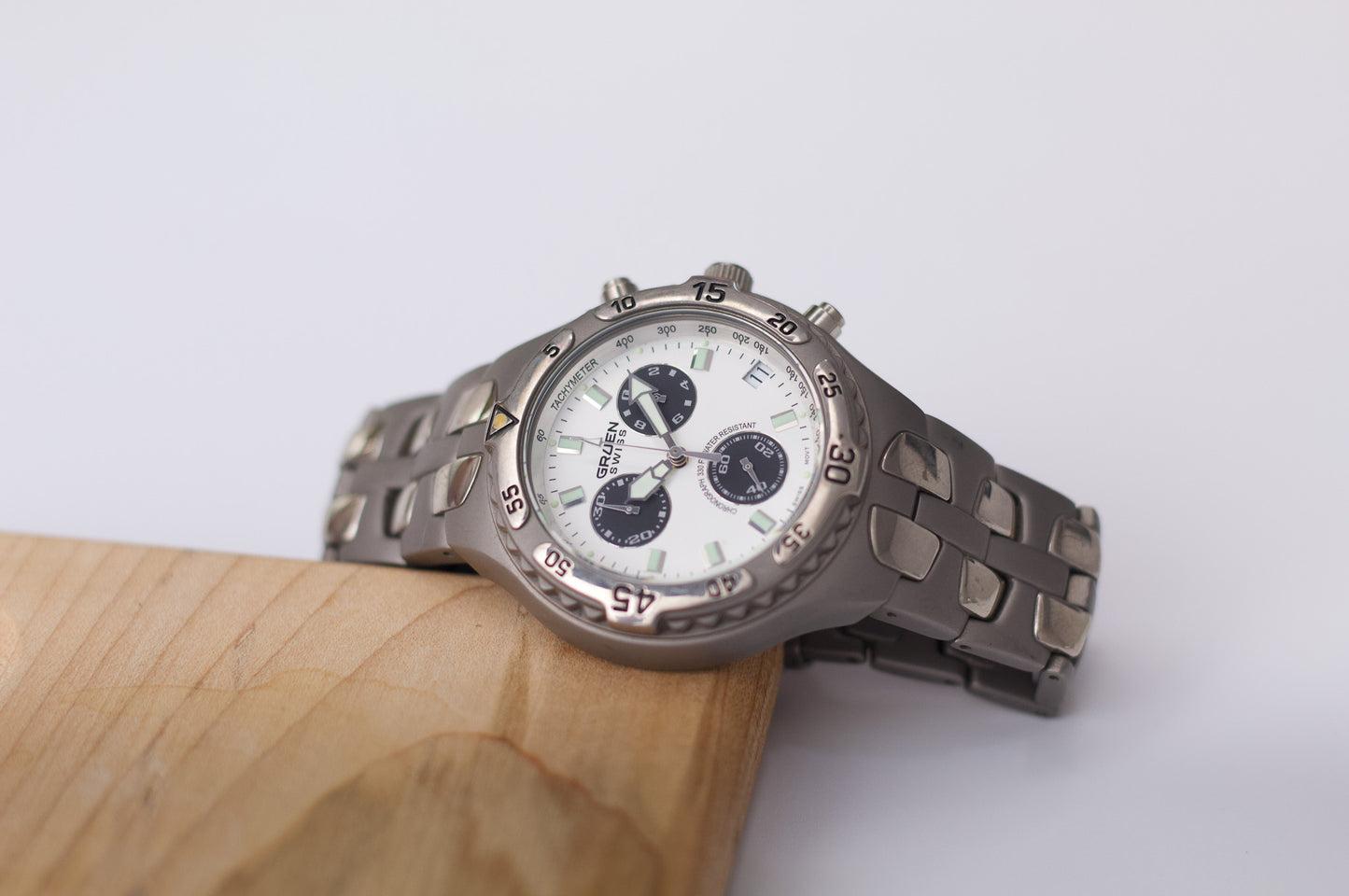 1990s Gruen Titanium Quartz Chronograph 'Panda Dial' Men's Wrist-Watch