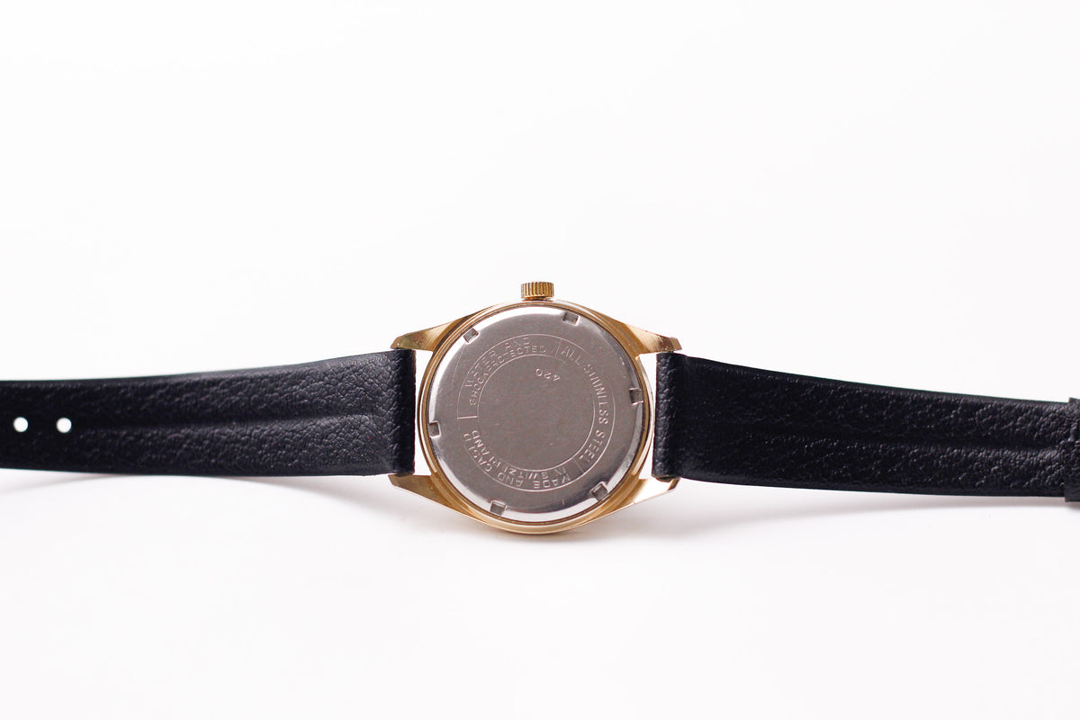 1970s Waltham Performance Mechanical Straight Grain Silver Dial Men's Wrist-Watch