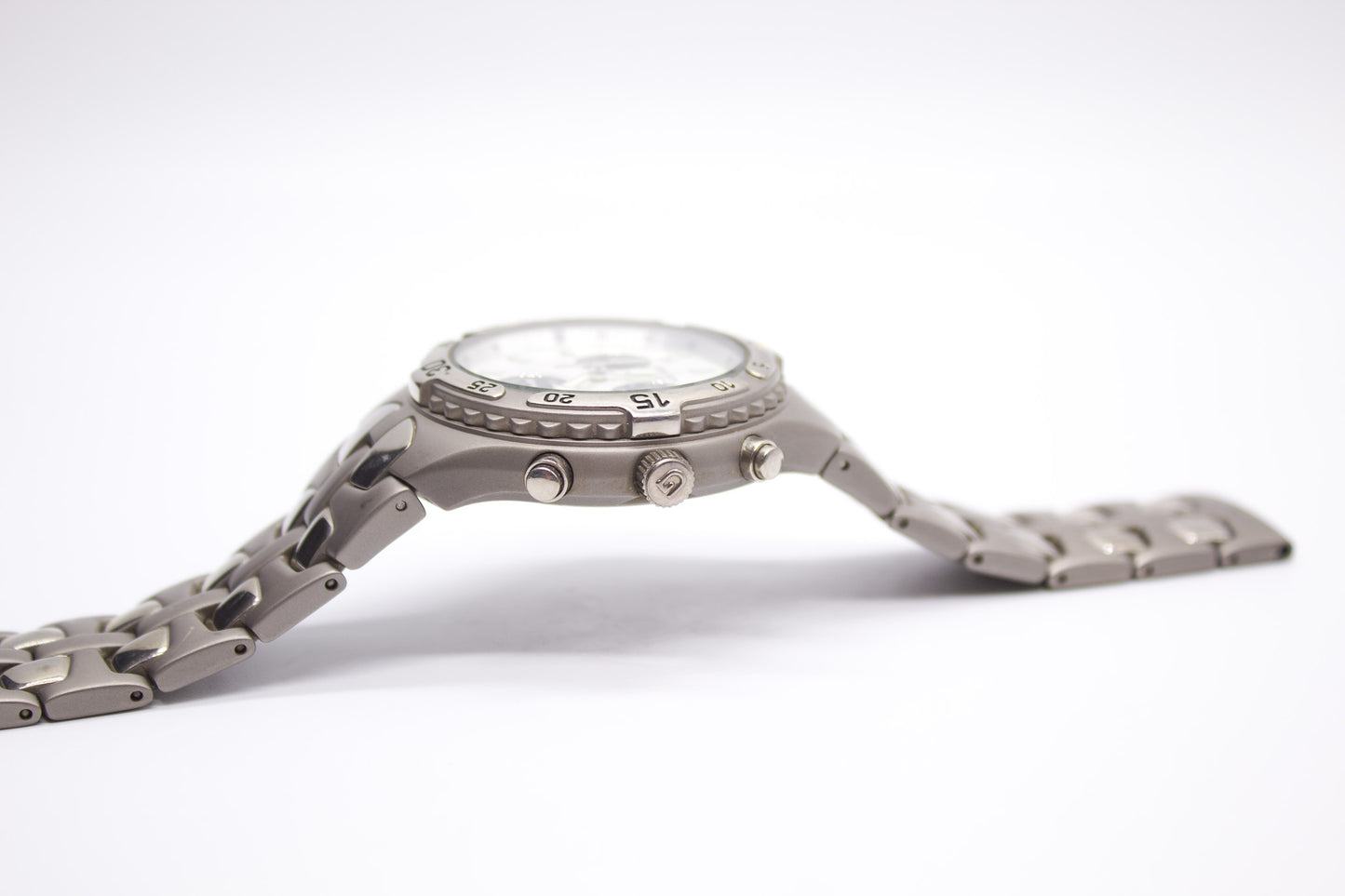 1990s Gruen Titanium Quartz Chronograph 'Panda Dial' Men's Wrist-Watch