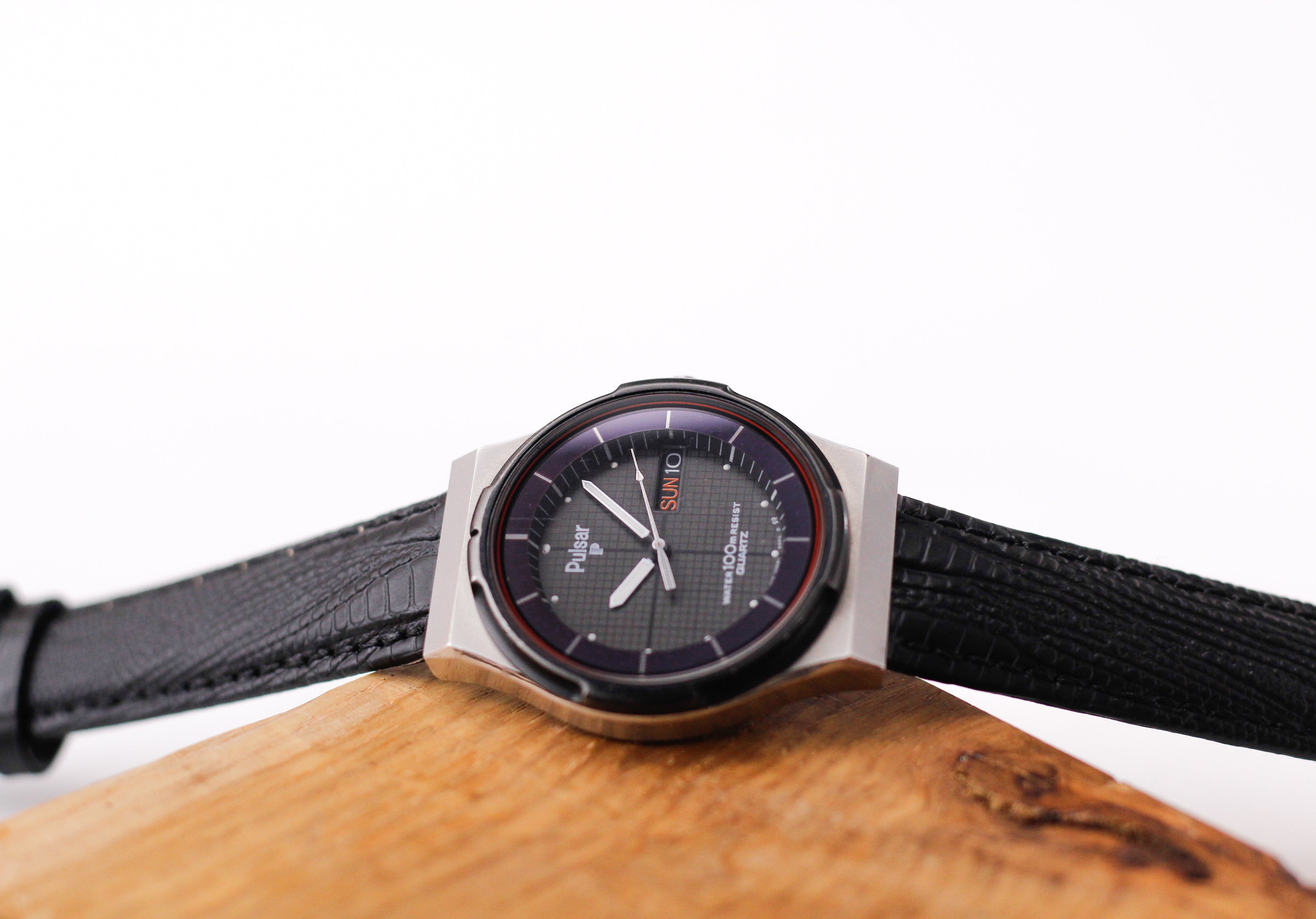 1984 Pulsar Solar-Quartz Deep Gray 'Graph' Dial Men's Wrist-Watch