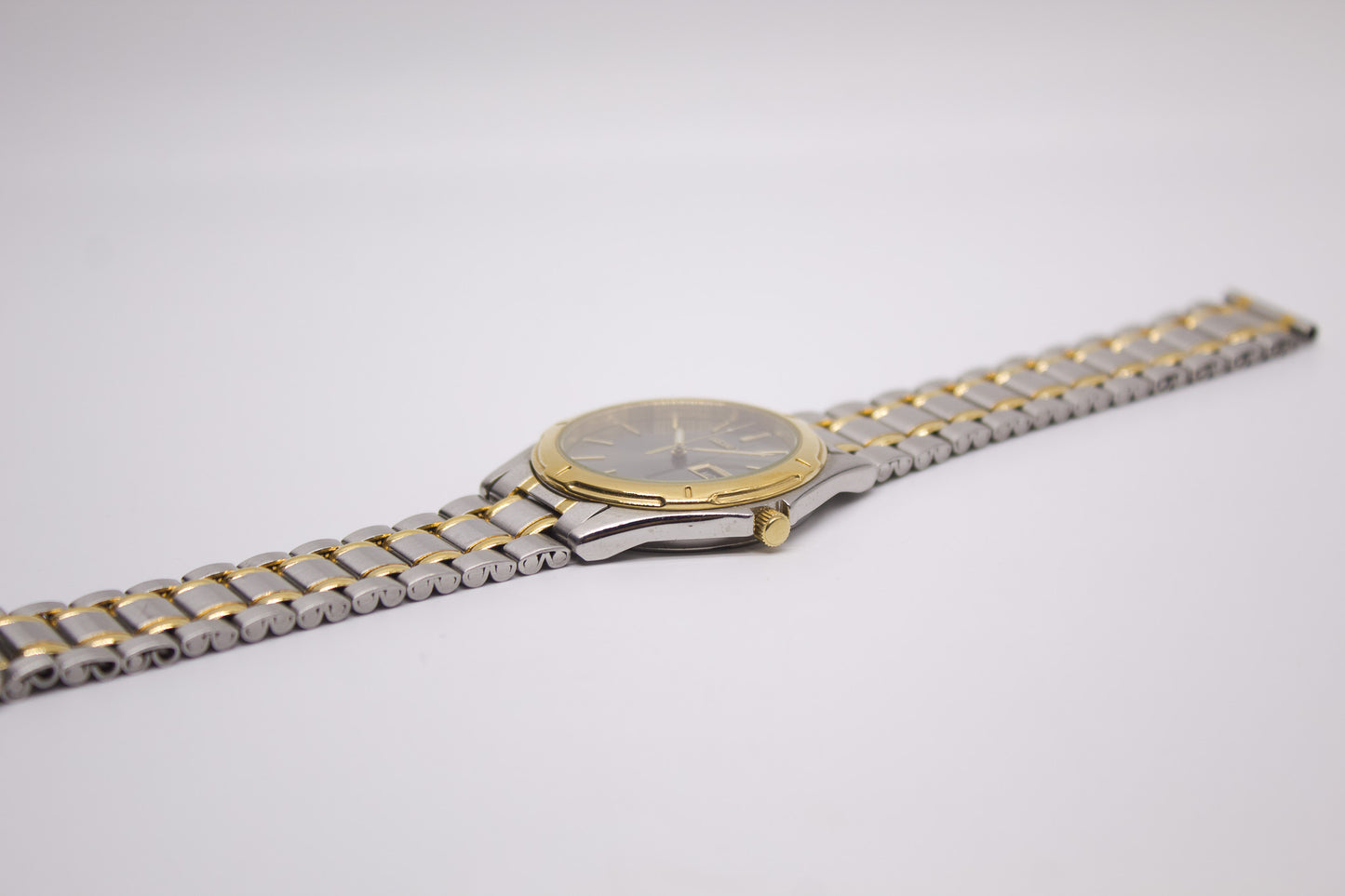 1998 Seiko Two Tone Quartz Sunburst Gray Dial Men's Wrist-Watch
