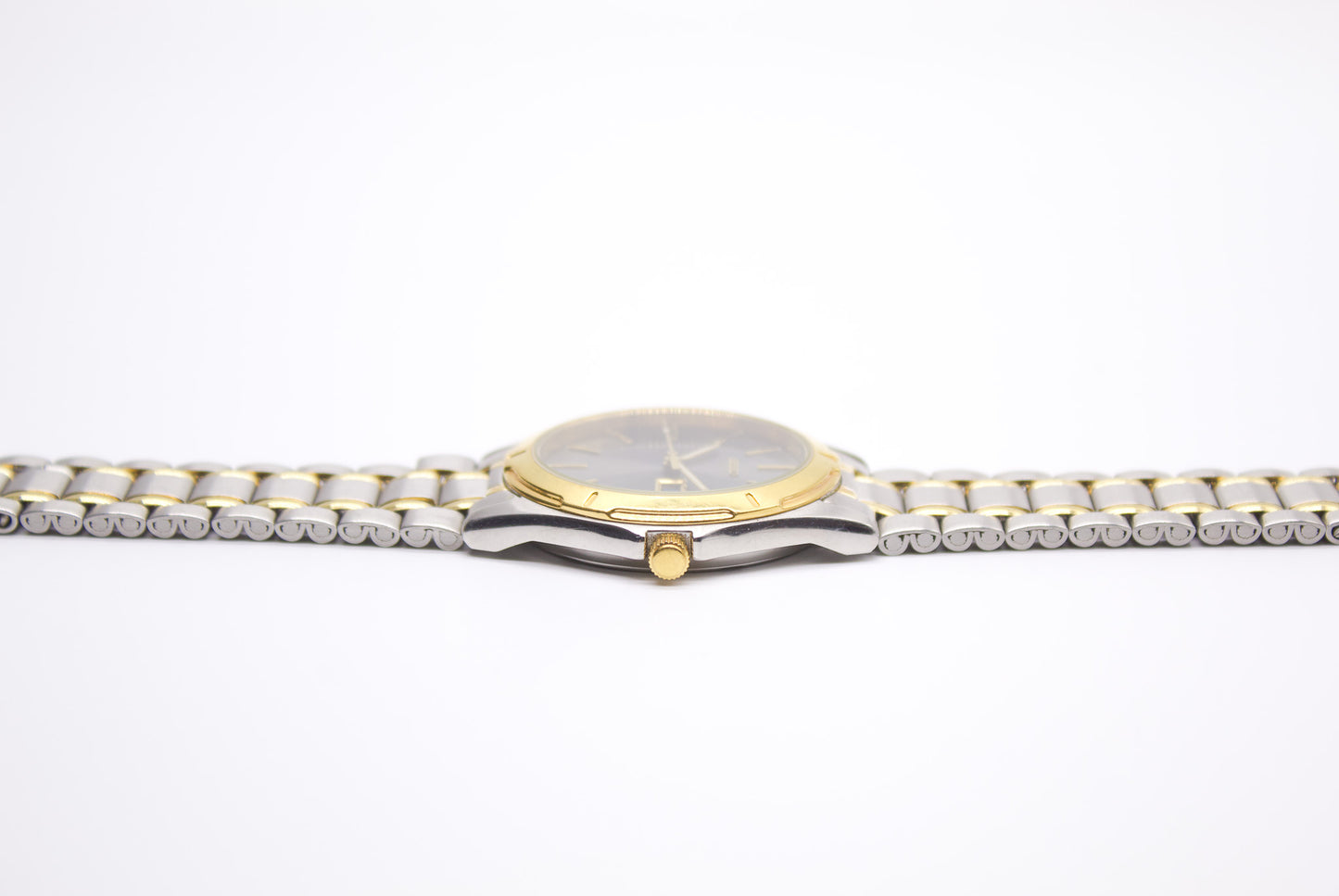 2001 Seiko Two Tone Quartz Sunburst Gray Dial Men's Wrist-Watch