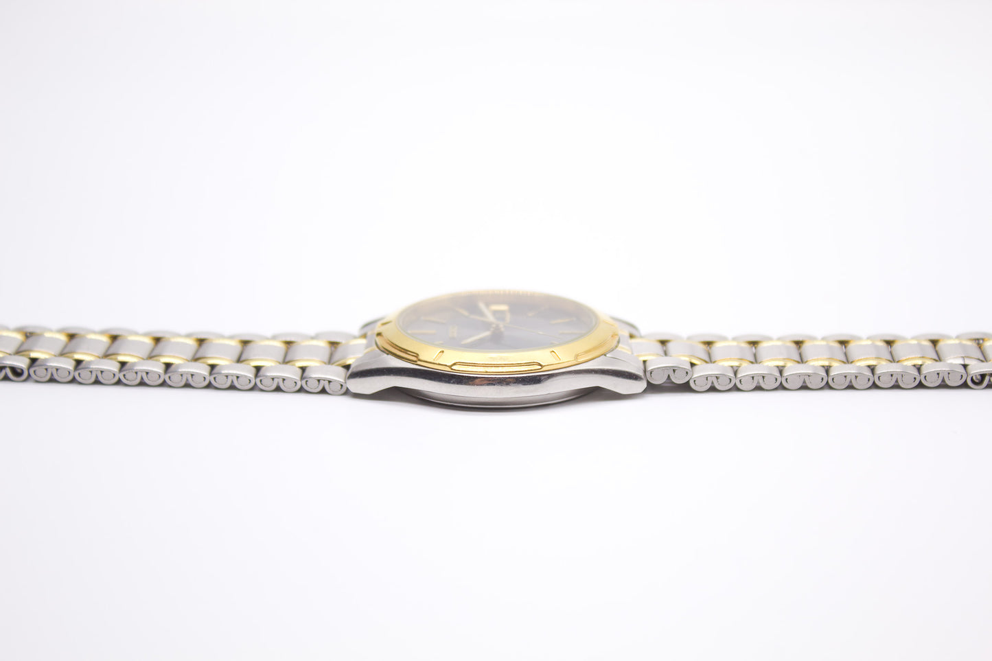 2001 Seiko Two Tone Quartz Sunburst Gray Dial Men's Wrist-Watch