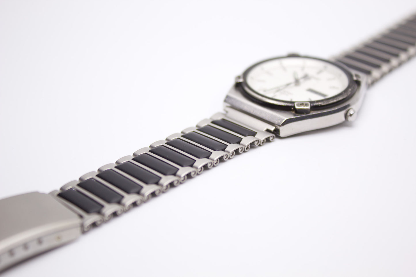 1984 Pulsar Quartz Ana-Digi Alarm Stark White Dial Men's Wrist-Watch