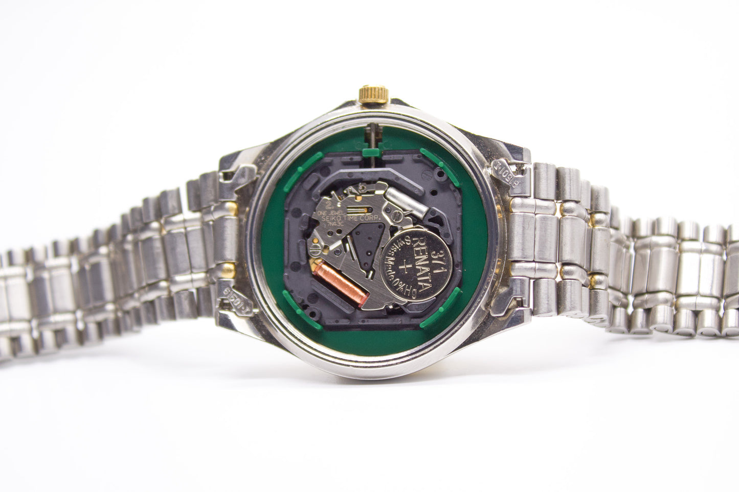 2001 Seiko Two Tone Quartz Sunburst Gray Dial Men's Wrist-Watch