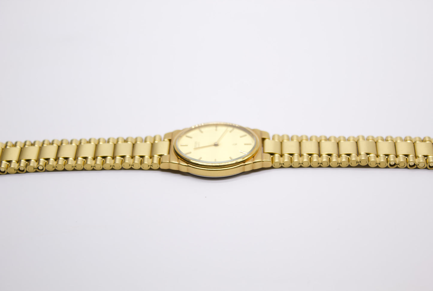 1990s Citizen Gold Toned Dial Men's Sports Dress Watch