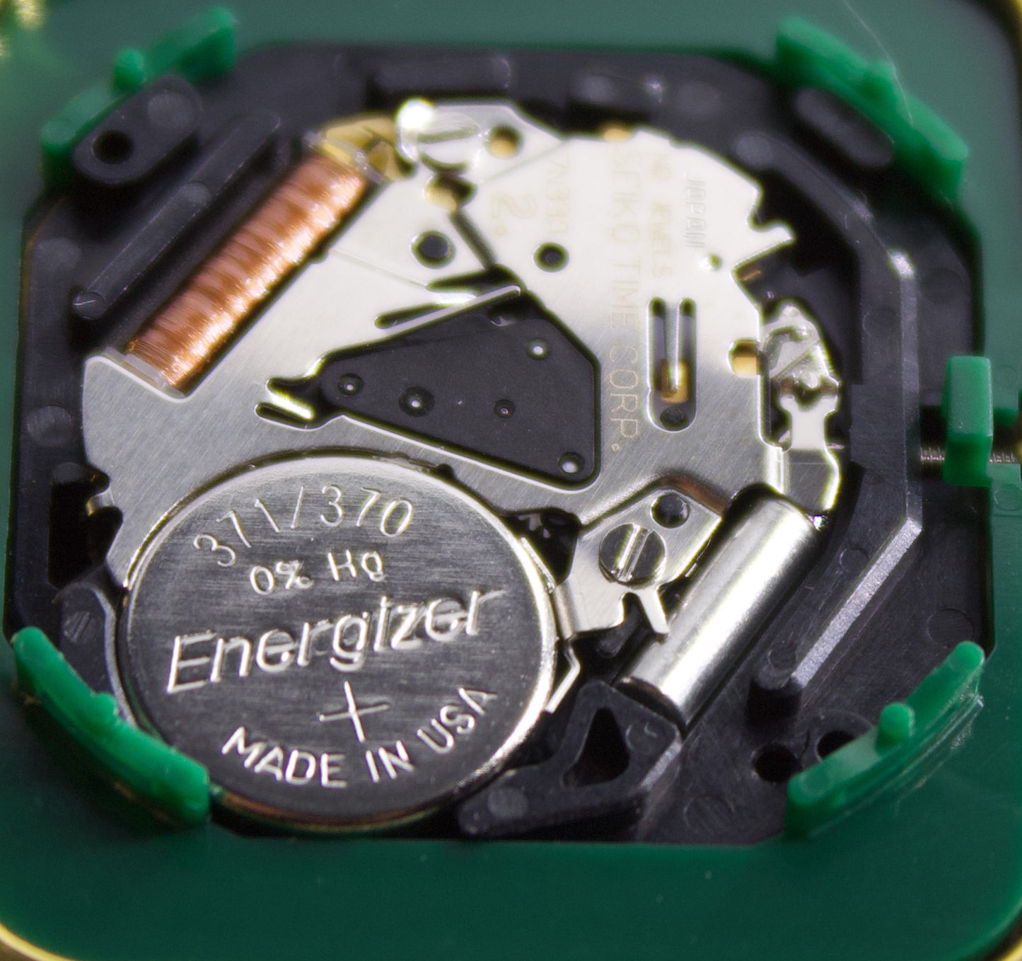 1995 Seiko 'Tank' Jet Black Dial Men's Wrist-Watch W/Box