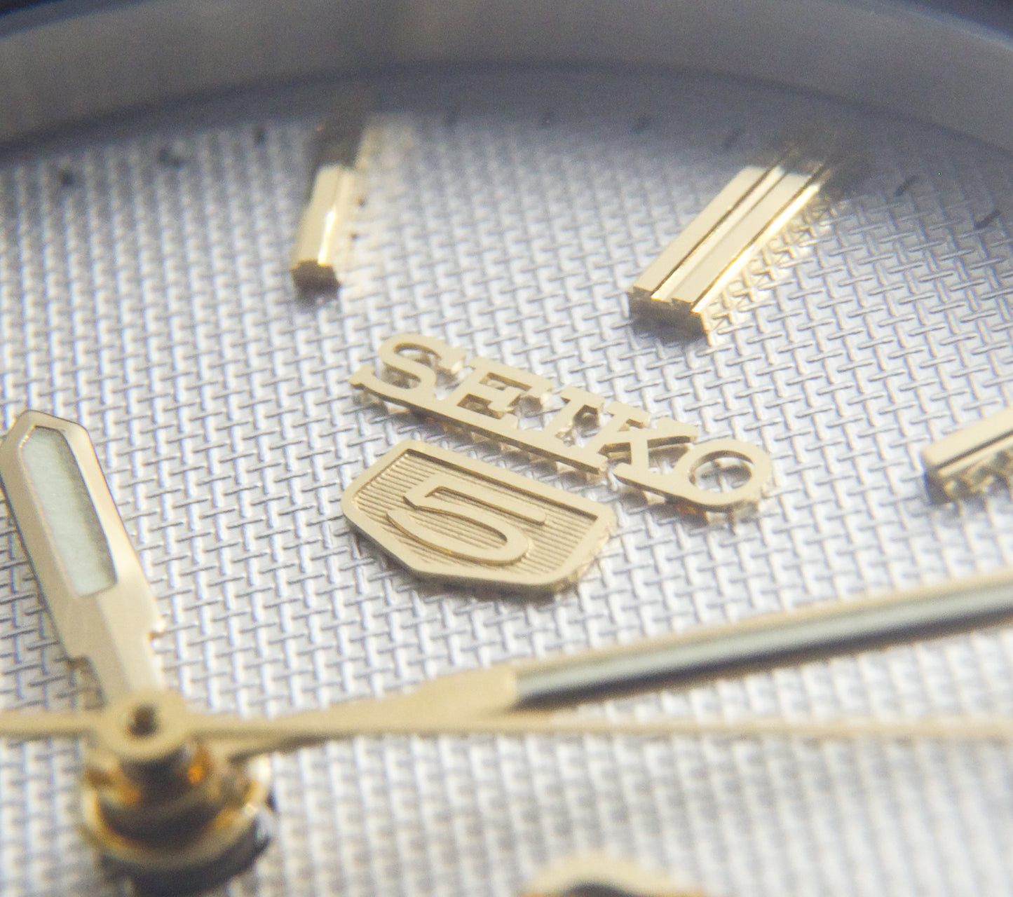 1991 Seiko 5 White Waffle Dial Men's Automatic Wrist-Watch
