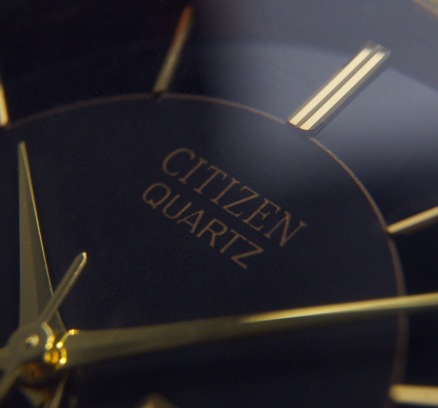 1990s Citizen Two Tone Ink Black Dial Men's Quartz Wrist-Watch