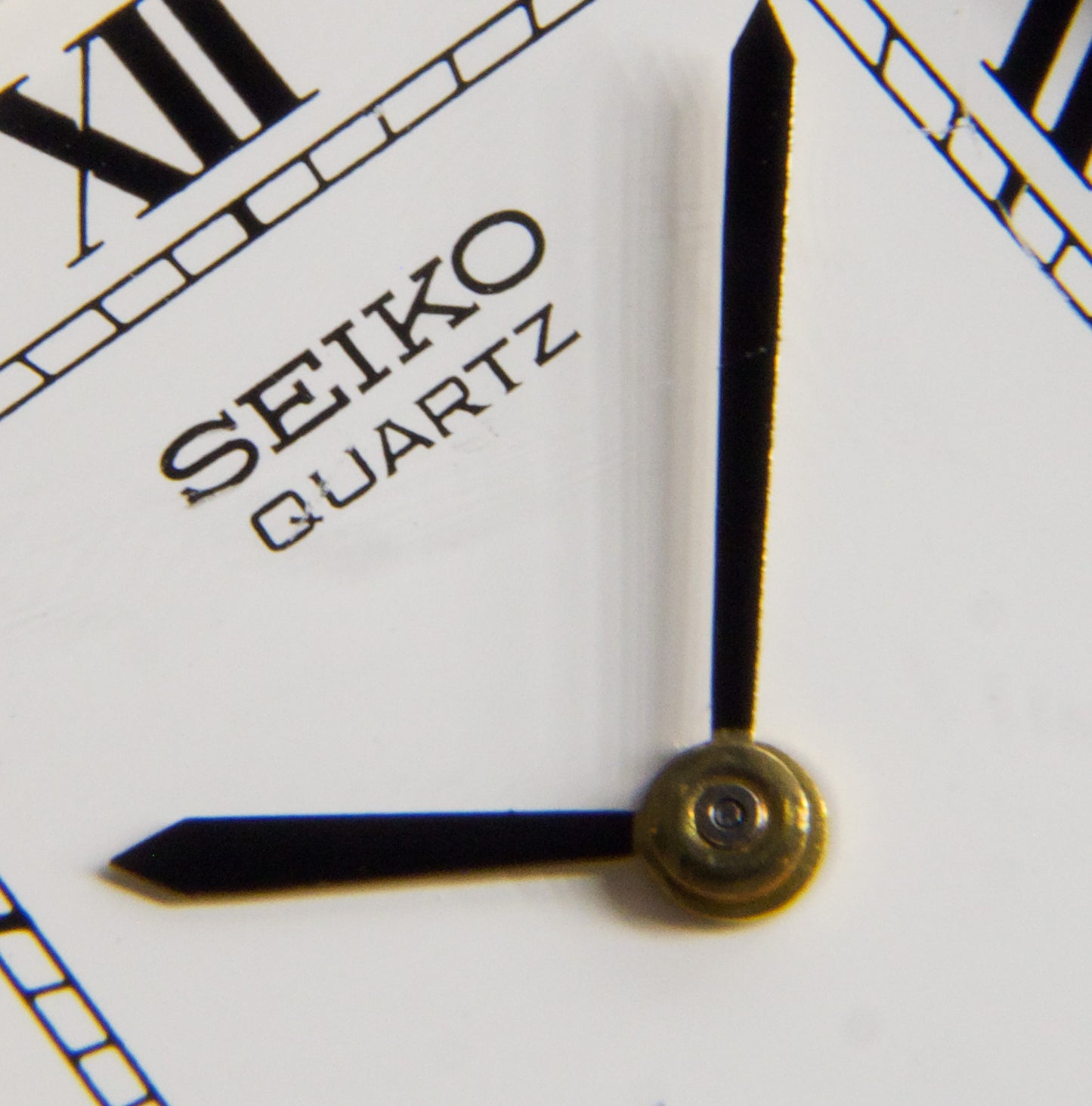 1996 Seiko 'Baby Cratier Tank' Cream White Dial Quartz Men's Wrist-Watch