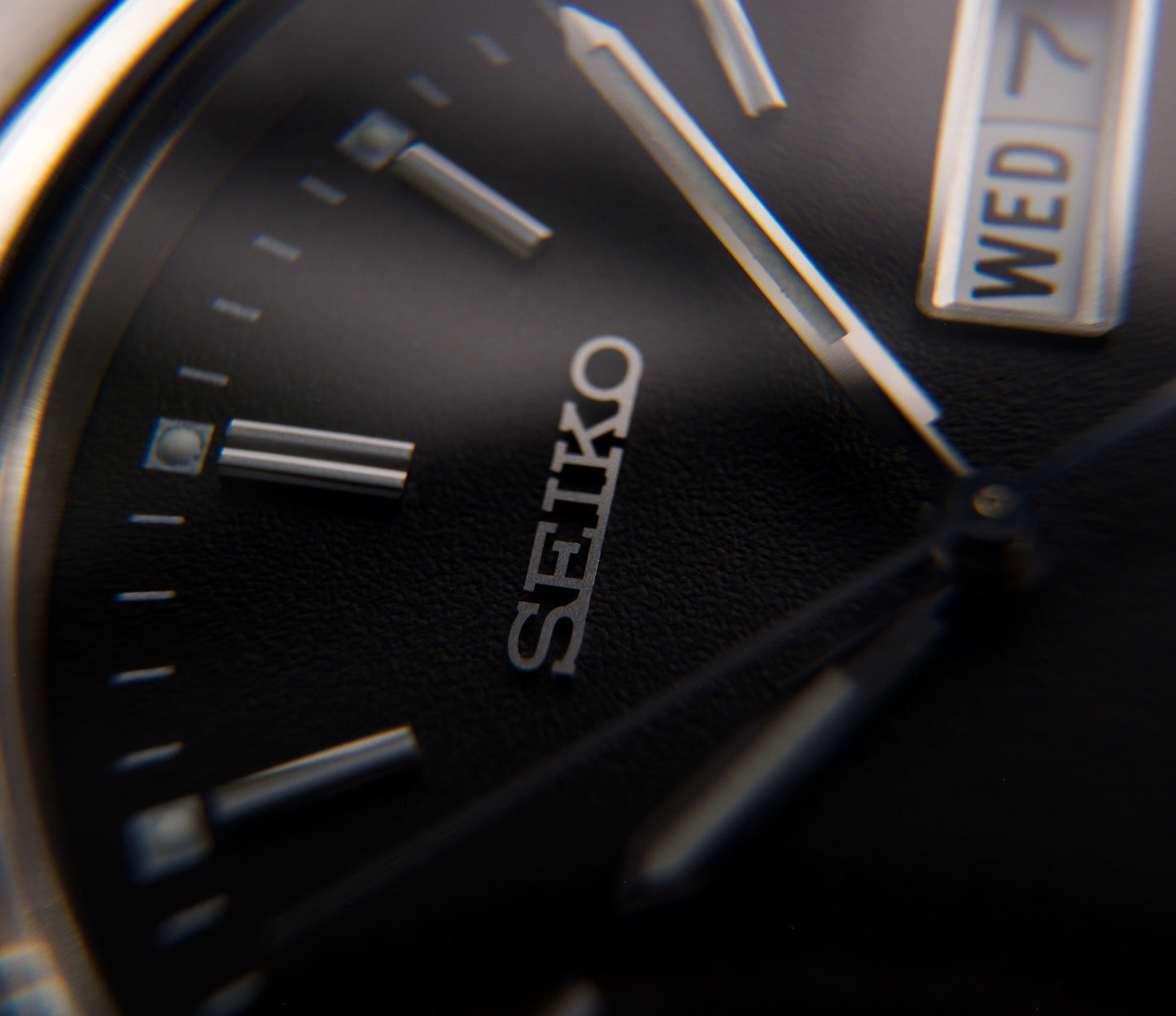 1990s Seiko Titanium Matte Gray Men's Quartz Wrist-Watch