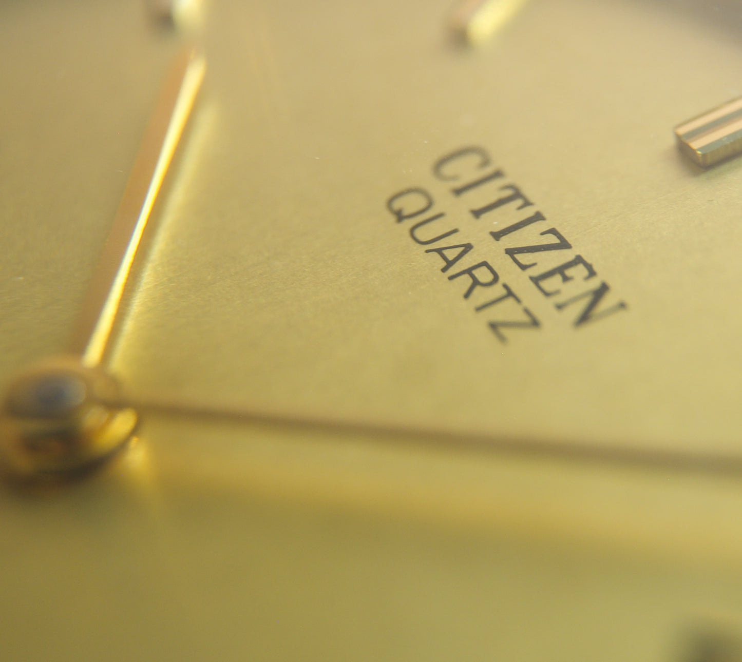1990s Citizen Gold Toned Dial Men's Sports Dress Watch