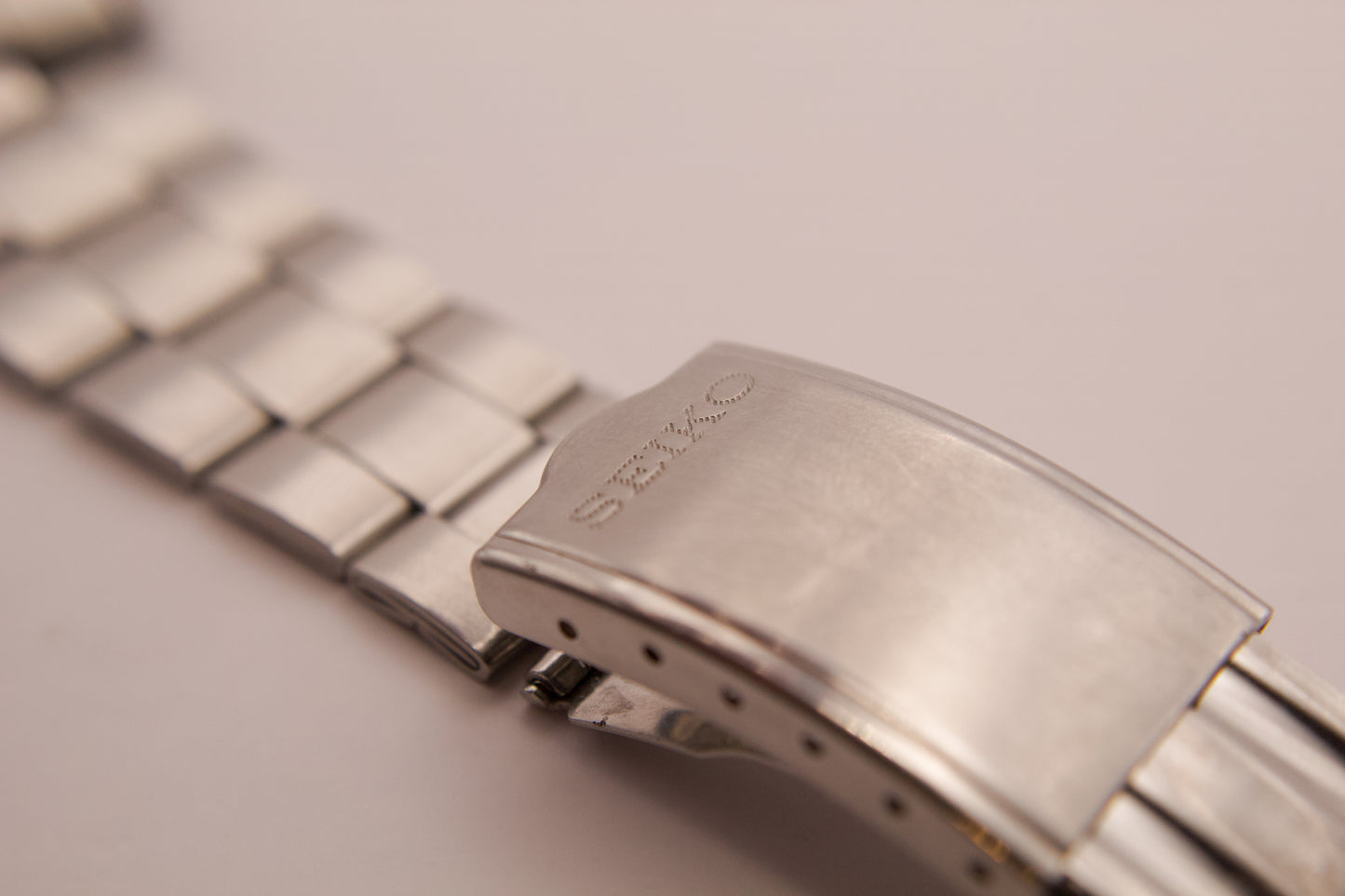 1999 Seiko 5 7S26-0600 White Dial