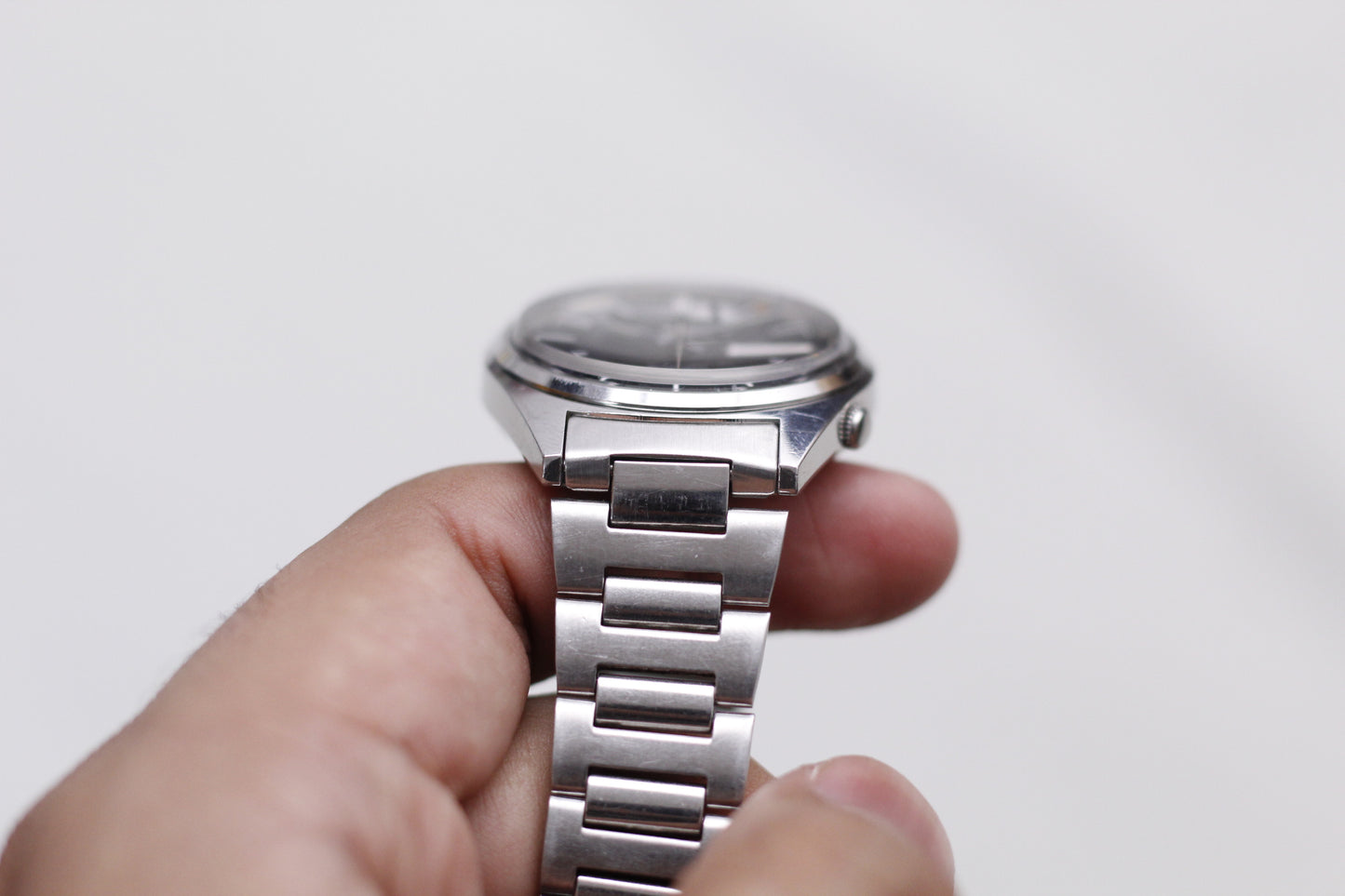 1981 Seiko 5 Automatic Marine Blue Sunburst Dial