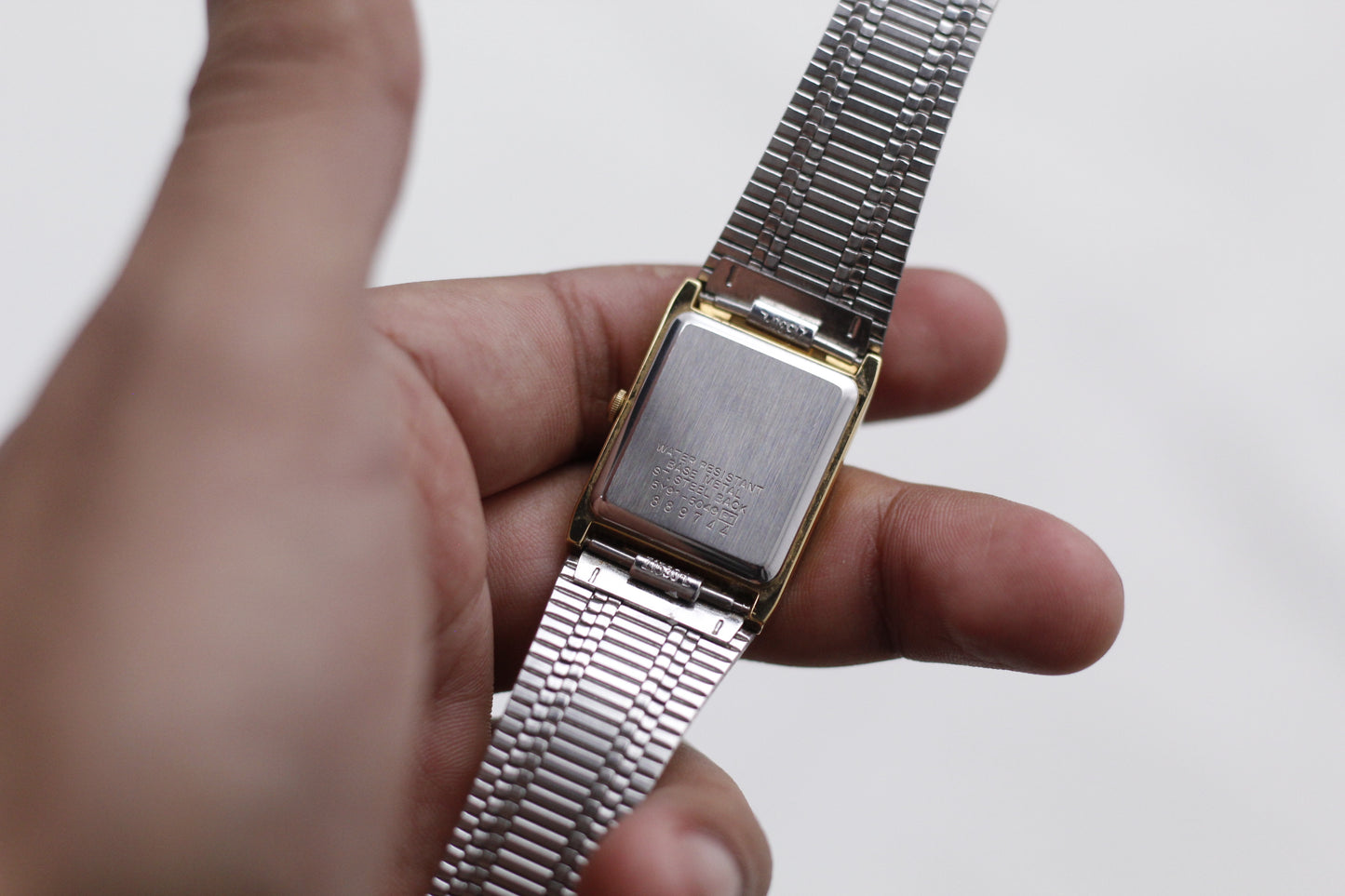 [Near Mint] 1988 Seiko Quartz Straight Grain Golden Dial Tank Style Men's Wrist-Watch W/Box & Papers