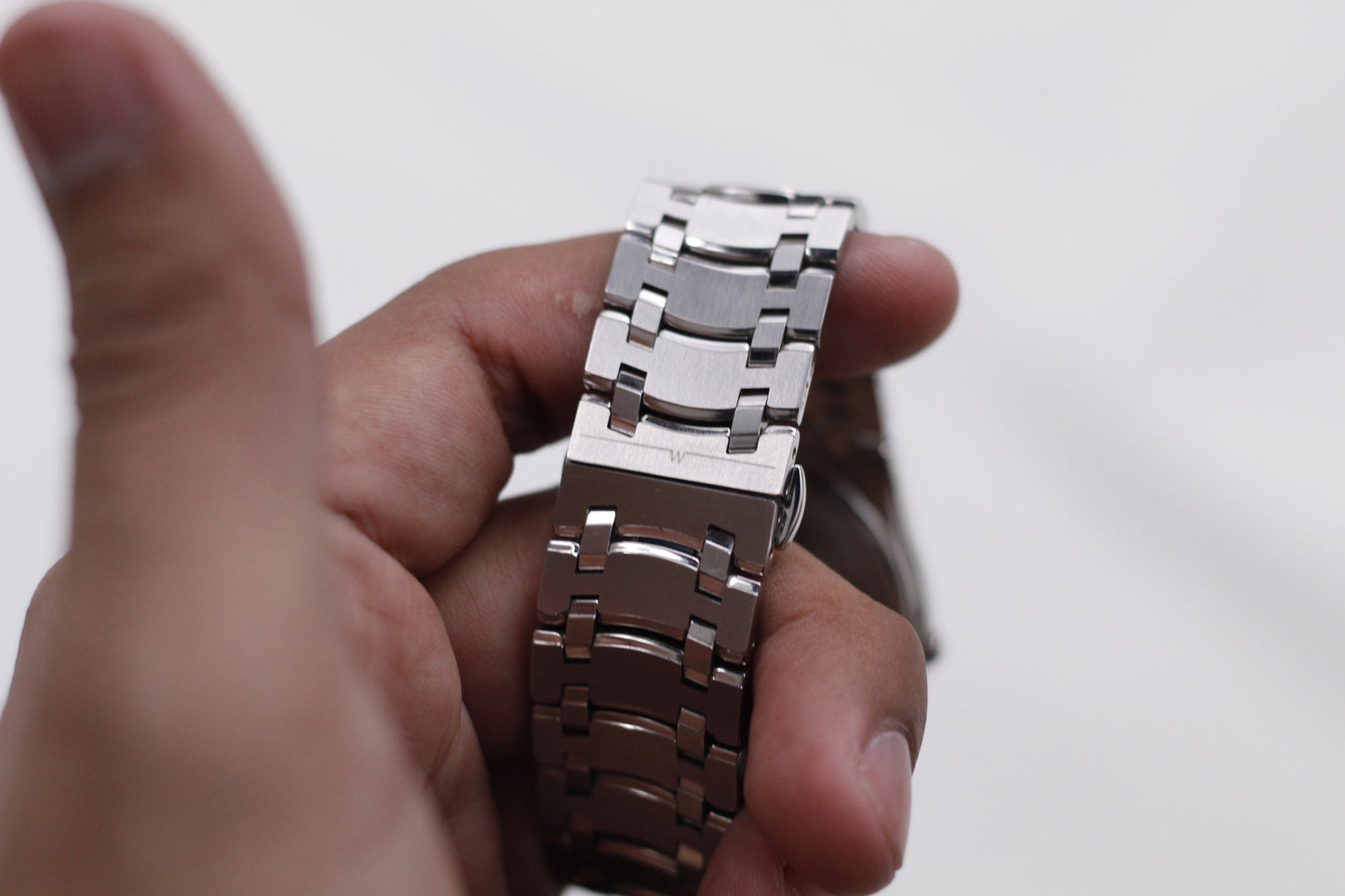 2000s Wittnauer Quartz Inky Black Gemstone Dial Men's Wrist-Watch W/Box & Papers