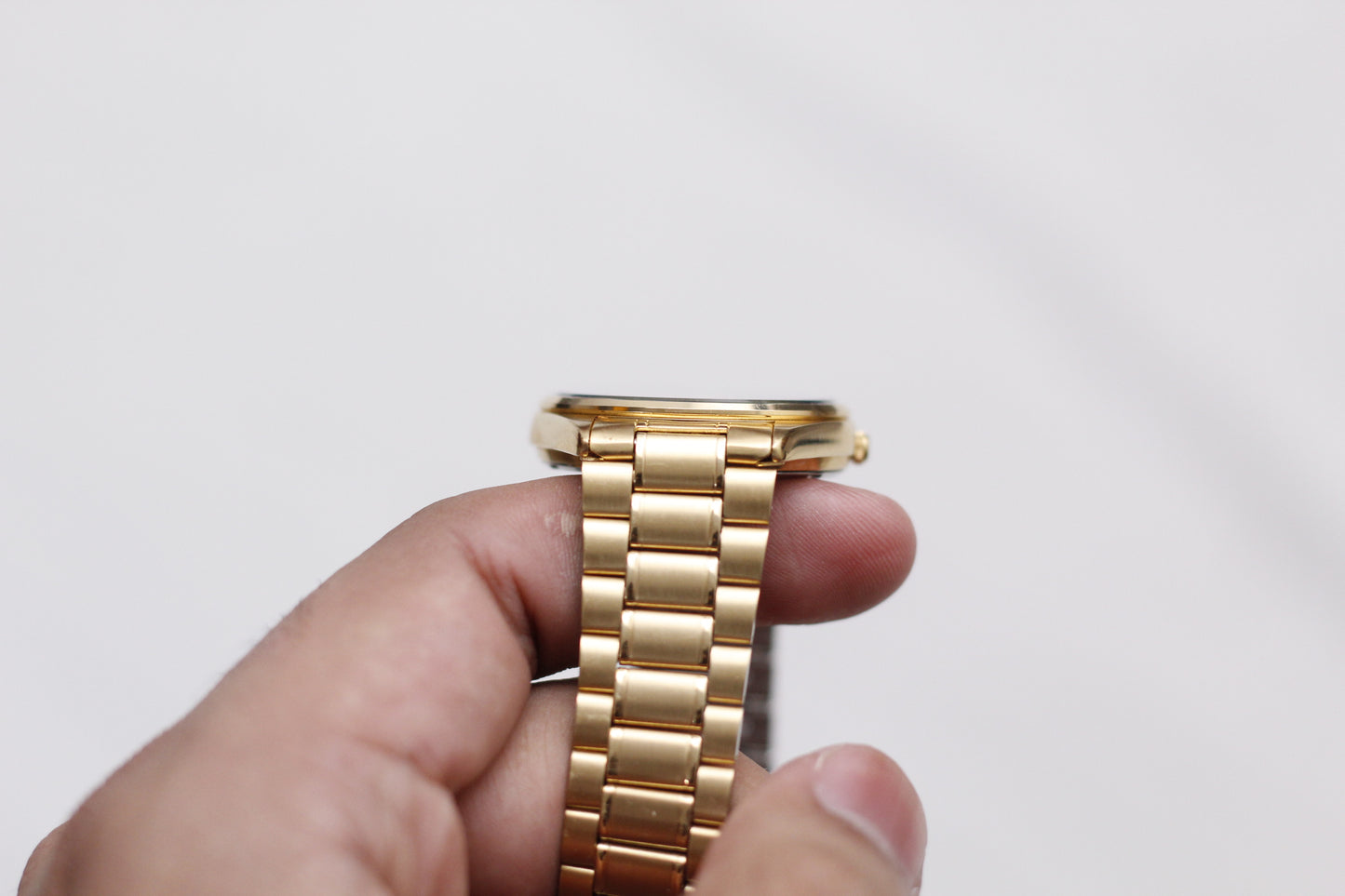 [New Old Stock] 1986 Seiko SQ Quartz Brushed Golden Logo Dial Men's Wrist-Watch W/Tag