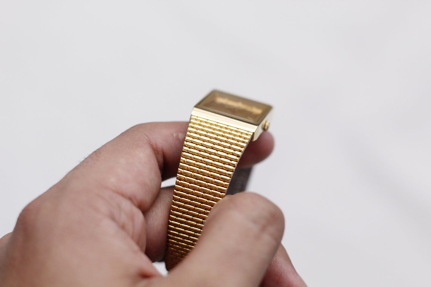 [Near Mint] 1988 Seiko Quartz Straight Grain Golden Dial Tank Style Men's Wrist-Watch W/Box & Papers