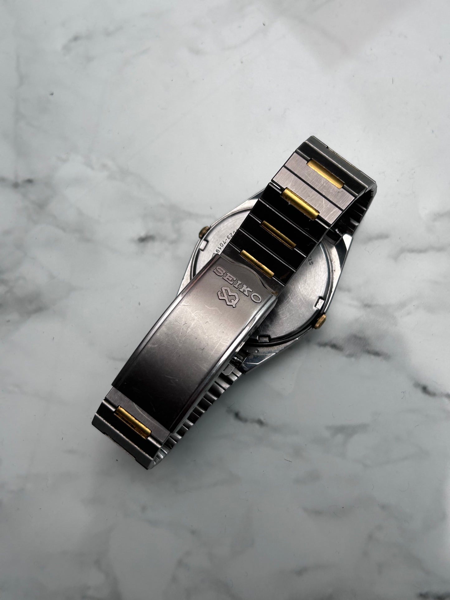 [Reserved] 1985 Seiko Quartz Alarm Two Tone Case Men’s Wrist-Watch