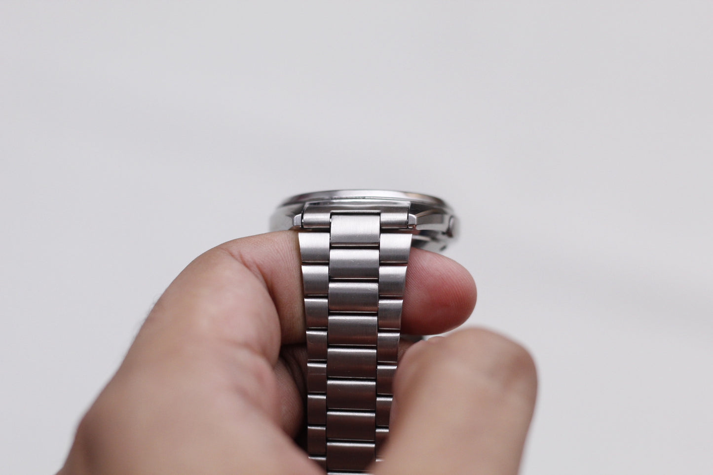 [Serviced] 1990 Seiko 5 Straight Grain Silver Dial Men's Wrist-Watch W/Box & Papers