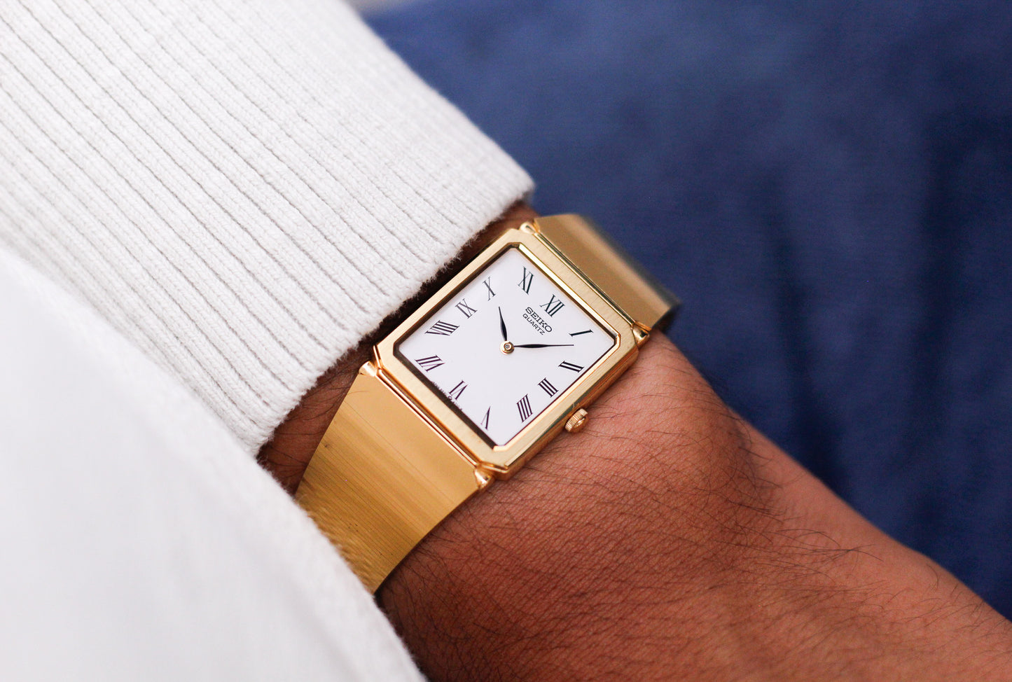1985 Seiko Quartz White Roman Dial Golden Tank Men's Wrist-Watch W/Box