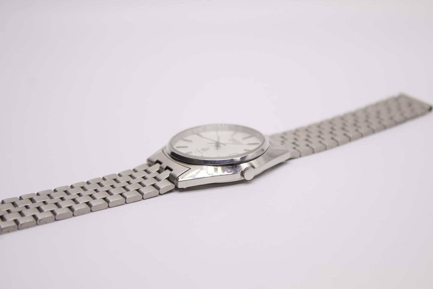 1980 Seiko Type II Straight Grain Silver Dial Men's Wrist-Watch