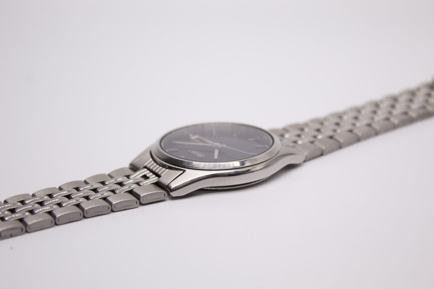 1998 Seiko Quartz Marine Blue Sunburst Grain Dial Men's Wrist-Watch