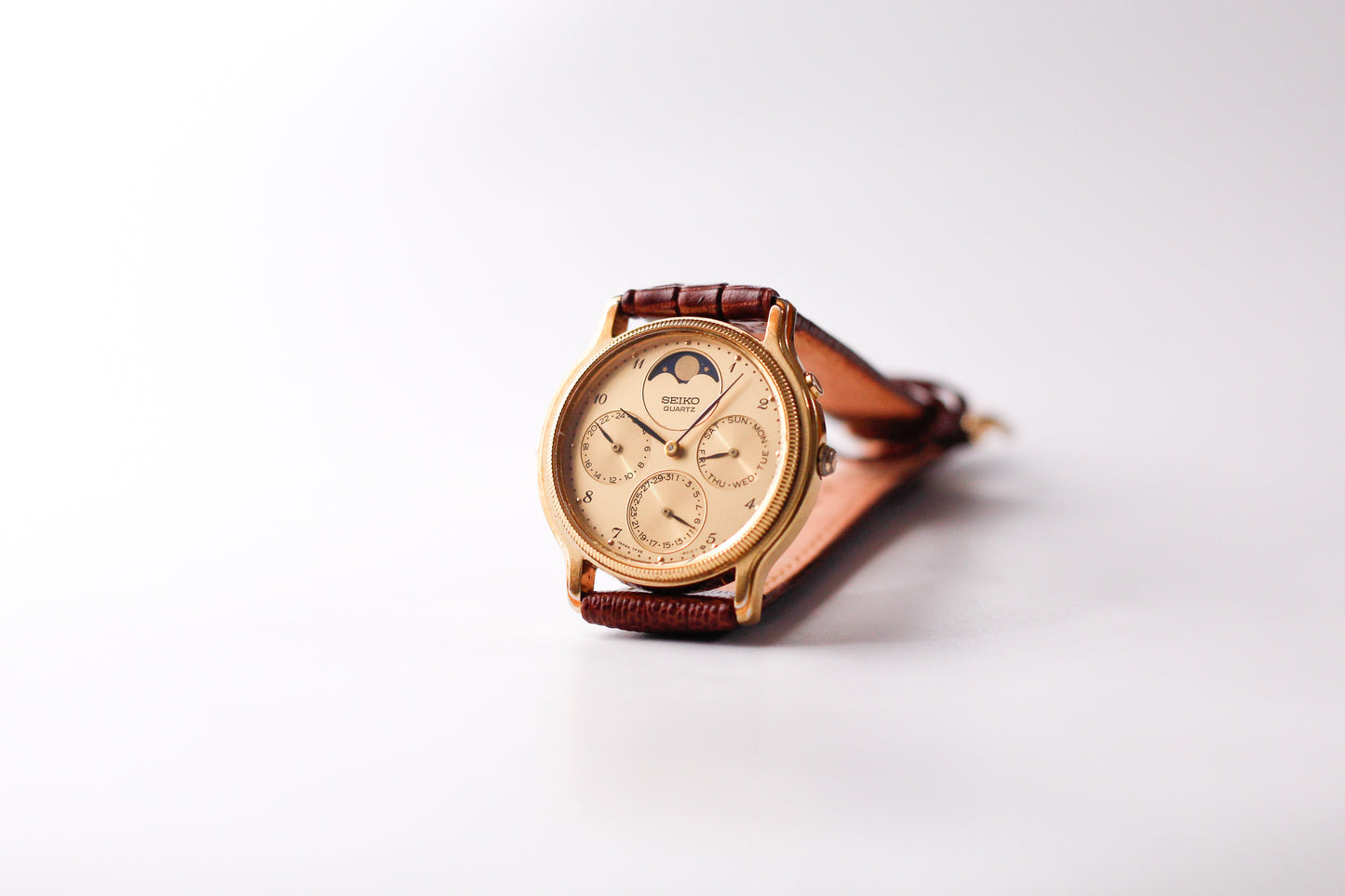 1987 Seiko Quartz Moon-Phase Golden Sunburst Dial Men's Wrist-Watch