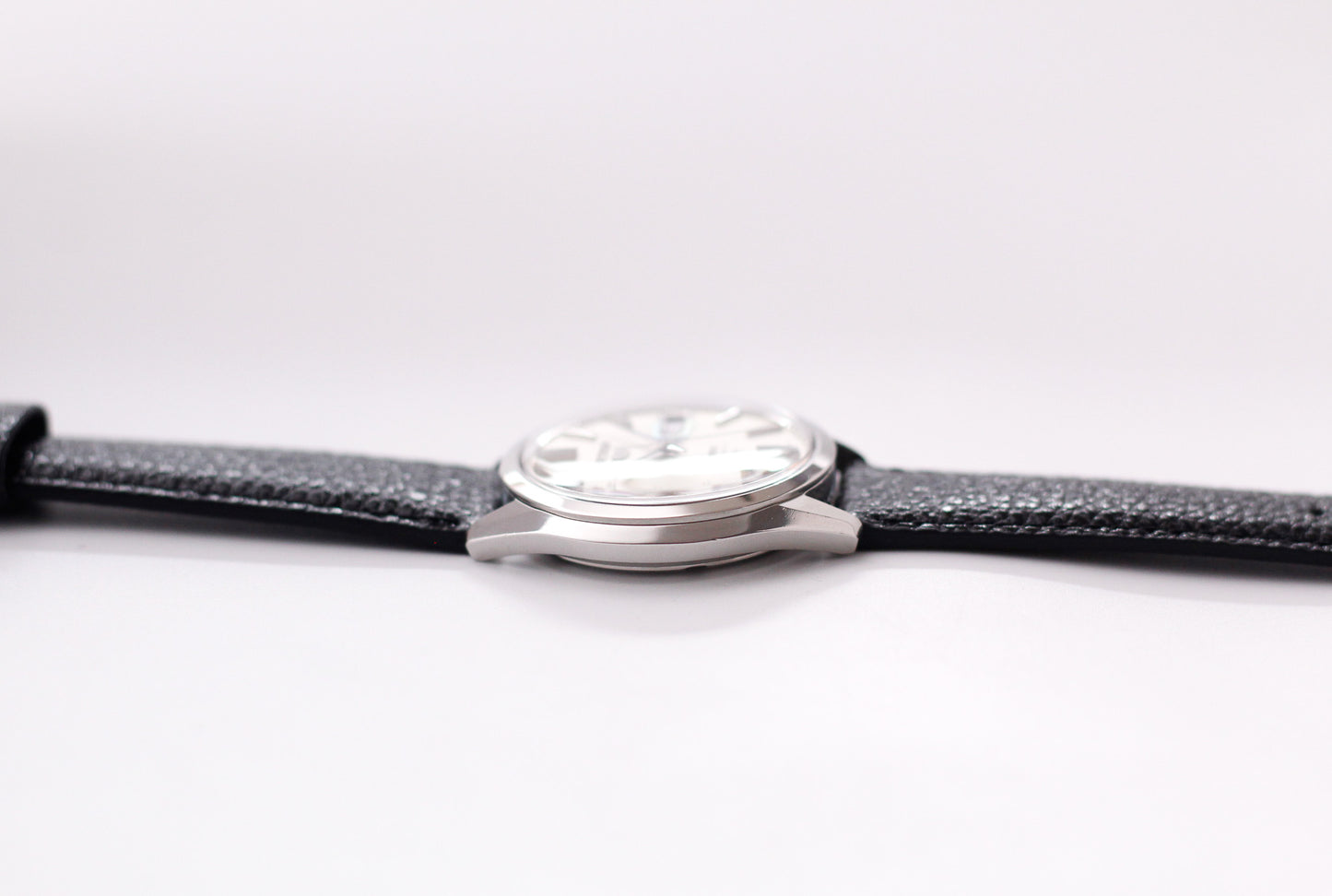[Serviced] 1968 Seiko 5 Deluxe Silver Sunburst Dial Men's Wrist Watch